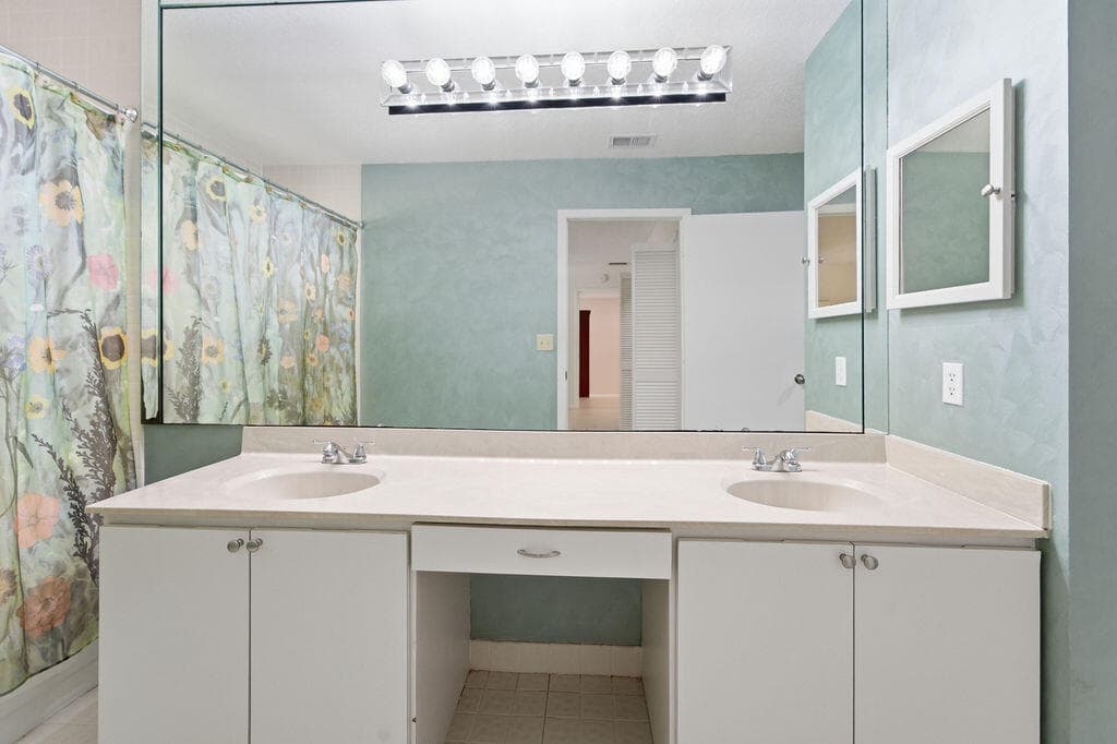 5562 Reynolds Road, Lake Worth, FL 33449 — photo 9 of 39
