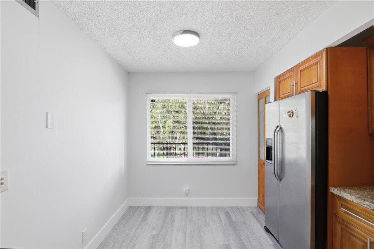 700 SW 128th Avenue 310c, Pembroke Pines, FL 33027 — photo 8 of 38