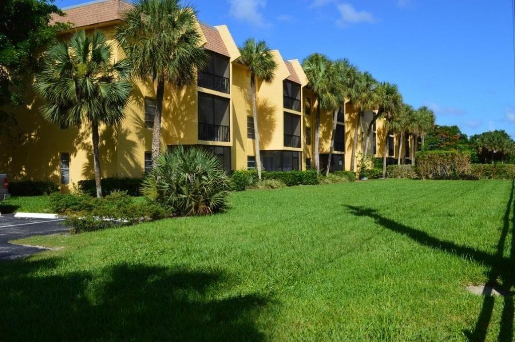 460 NW 20th Street 1100, Boca Raton, FL 33431 — photo 1 of 27