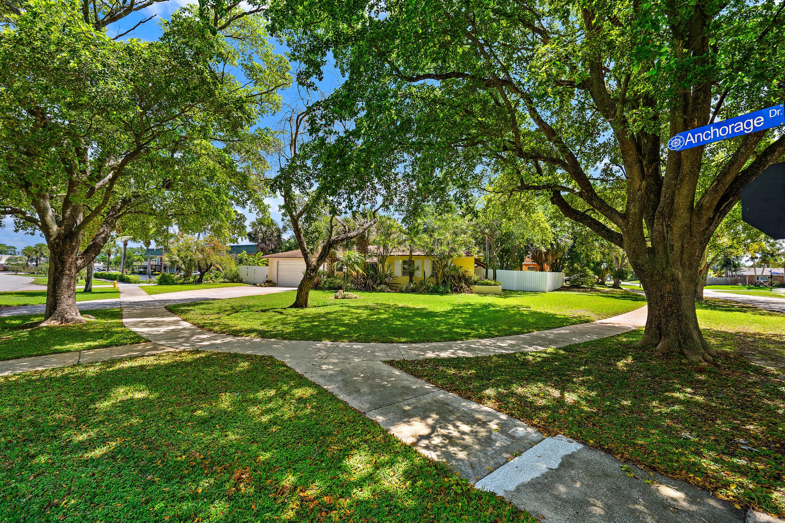 844 Anchorage Drive, North Palm Beach, FL 33408 — photo 3 of 12