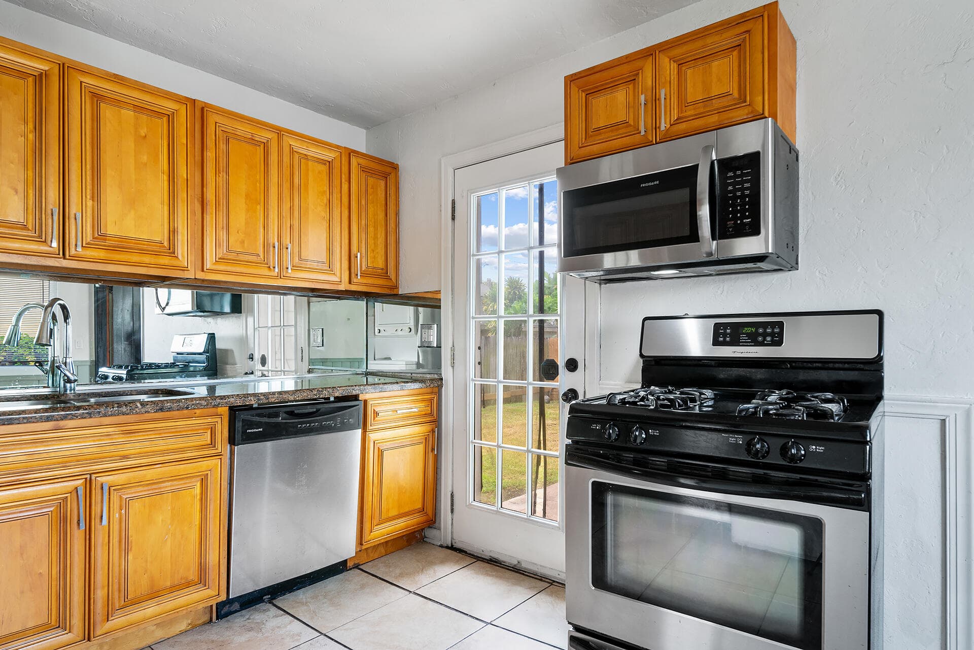 727 S M Street, Lake Worth Beach, FL 33460 — photo 10 of 28