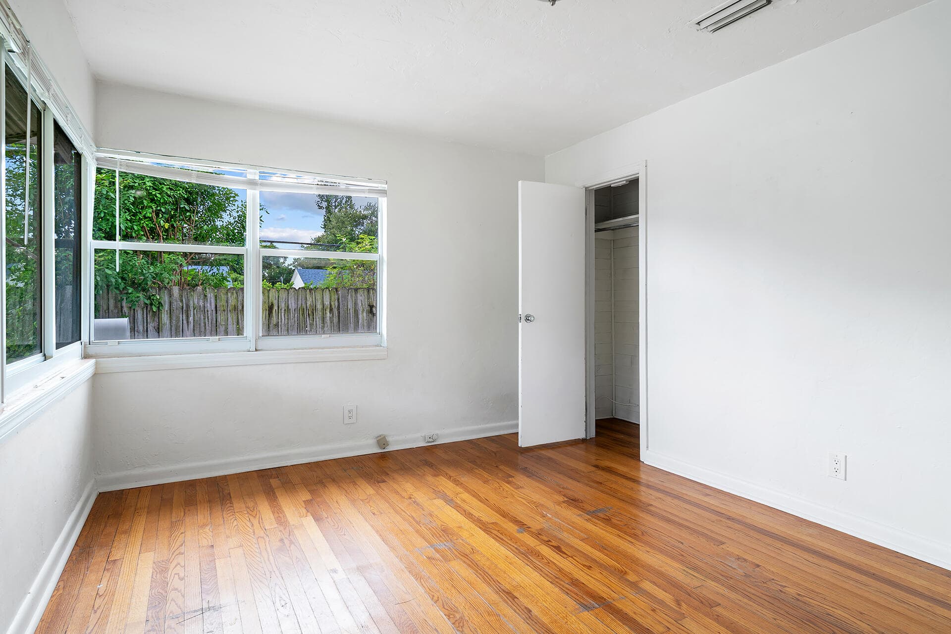 727 S M Street, Lake Worth Beach, FL 33460 — photo 14 of 28