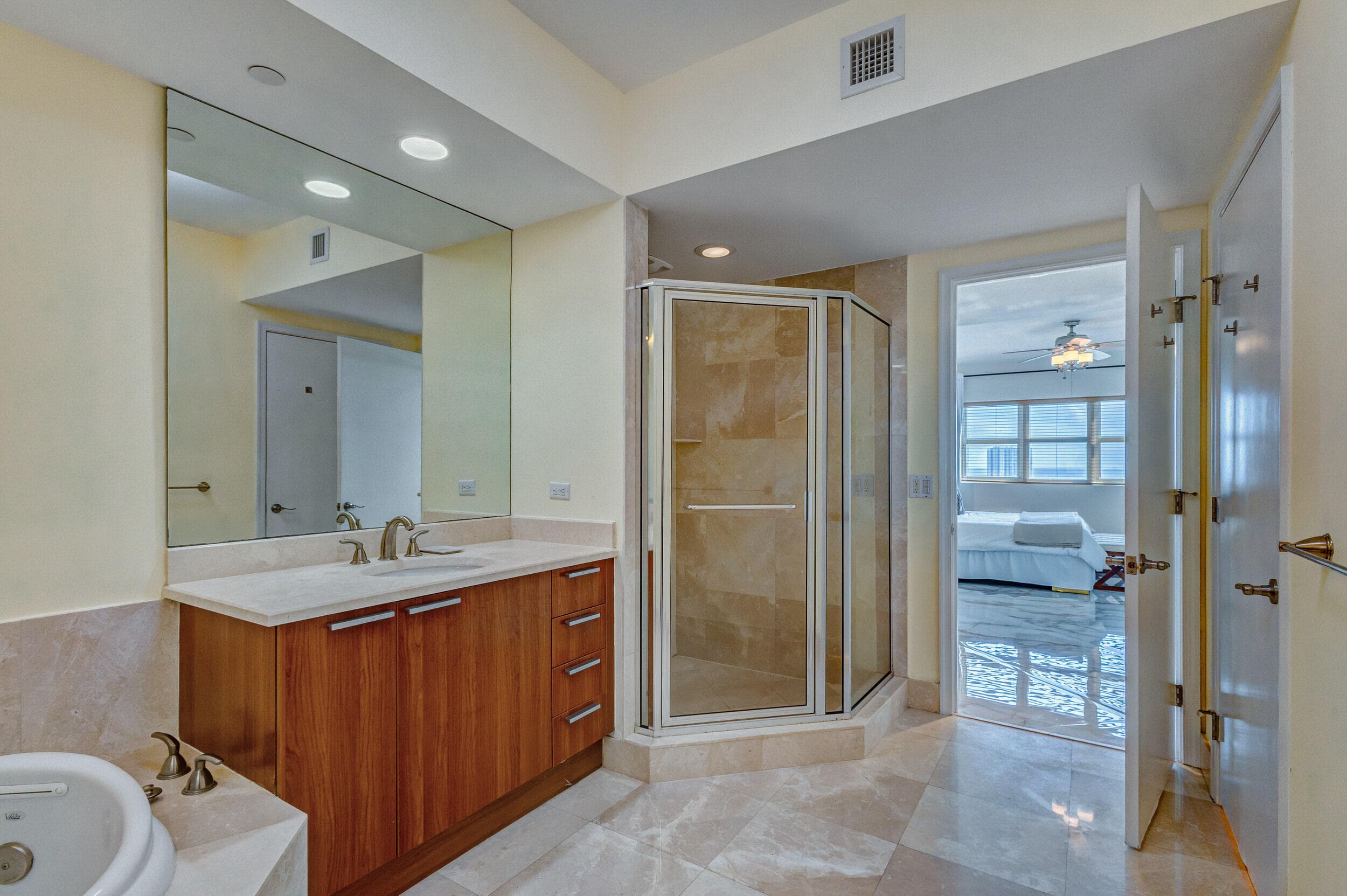 2640 Lake Shore Drive 2014, Riviera Beach, FL 33404 — photo 34 of 97