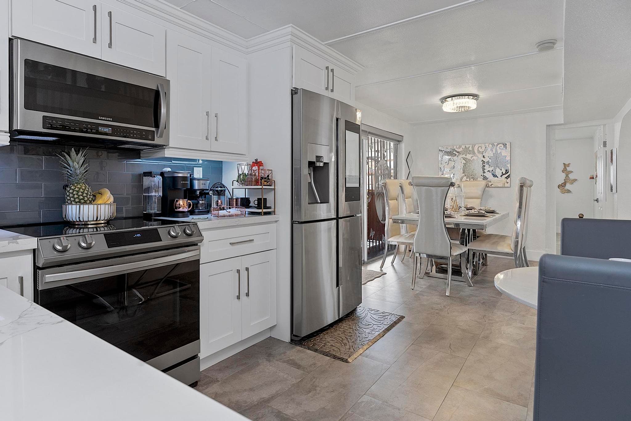3205 W 16th Avenue, Hialeah, FL 33012 — photo 16 of 36