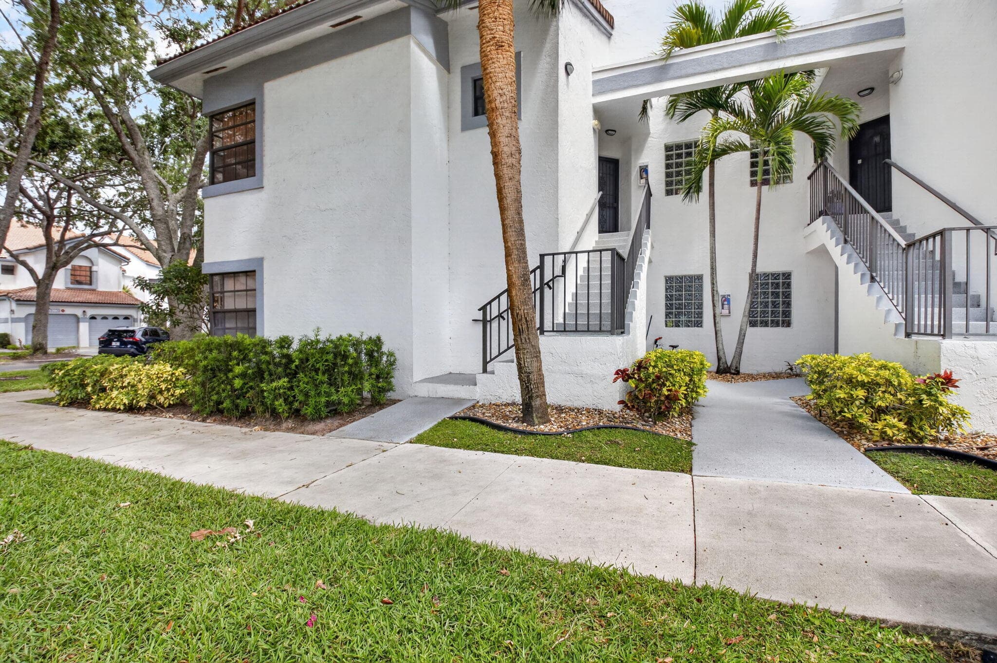 5430 Venetia Court N, Boynton Beach, FL 33437 — photo 2 of 66