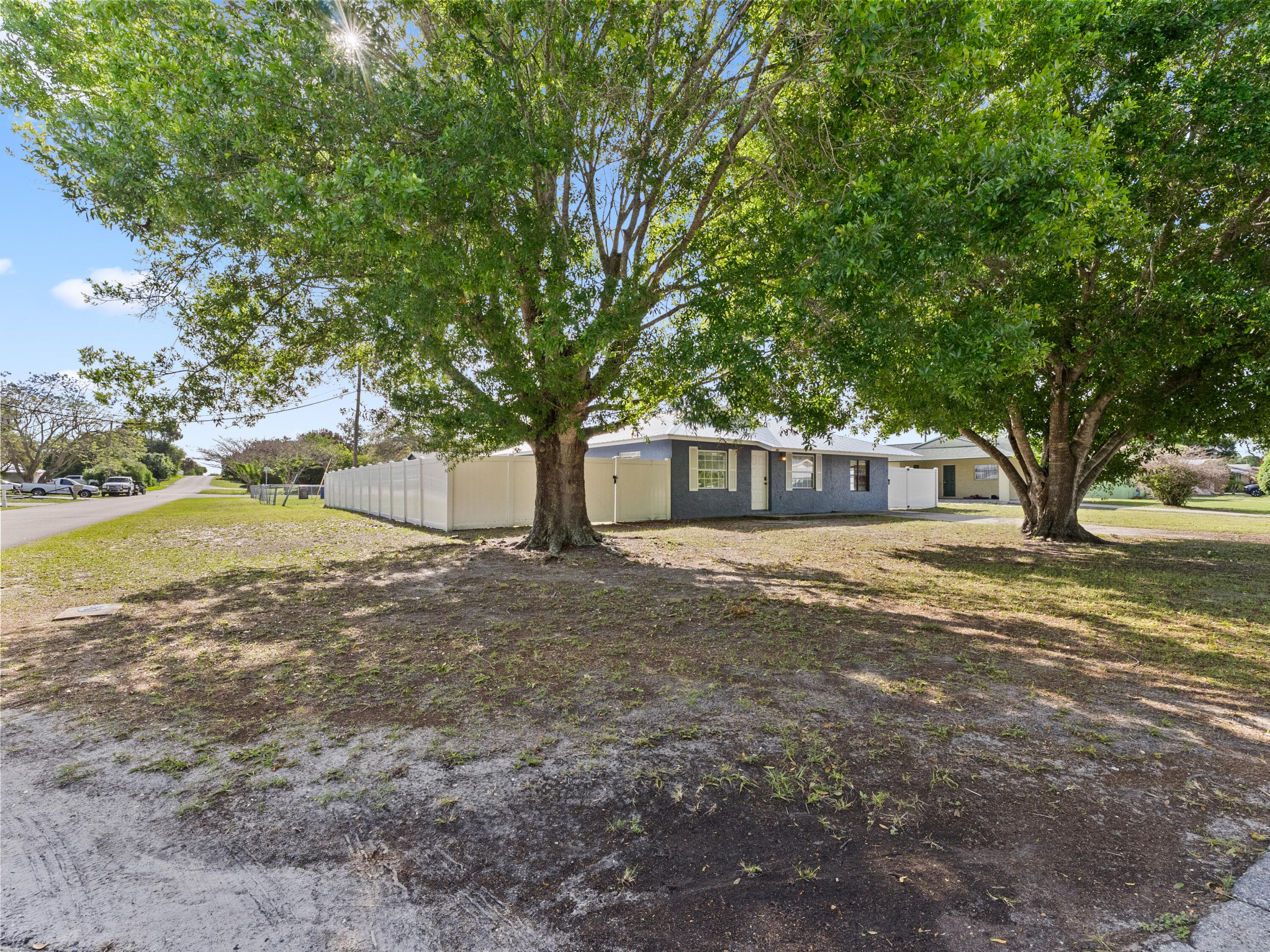 304 8th Avenue SW, Vero Beach, FL 32962 — photo 28 of 31