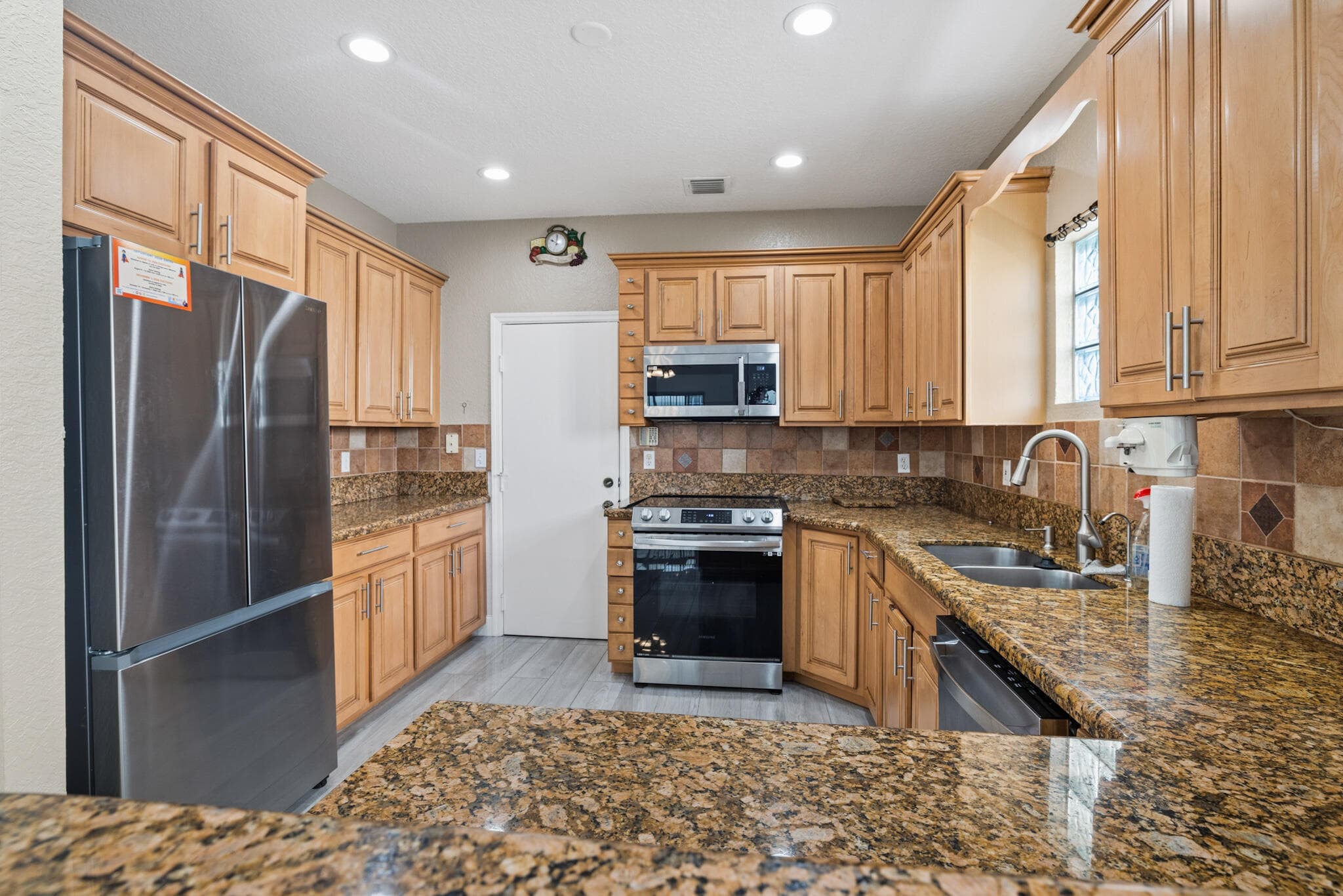3471 NW 112th Avenue, Coral Springs, FL 33065 — photo 12 of 33