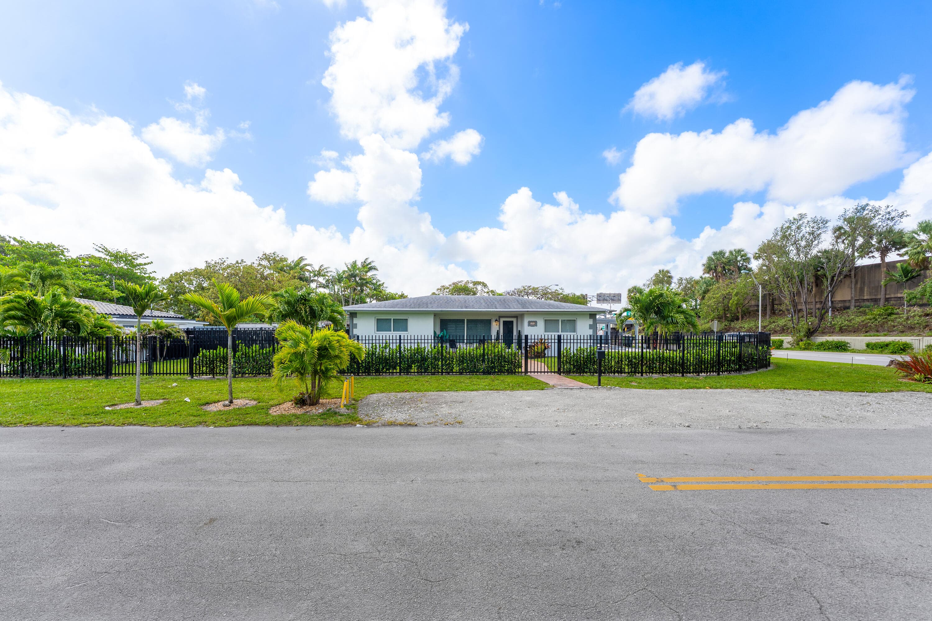 590 NW 126th Street, North Miami, FL 33168 — photo 3 of 38