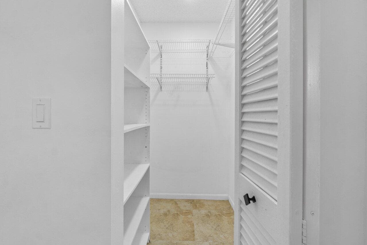 1620 Granfern Avenue 1620, West Palm Beach, FL 33415 — photo 14 of 35