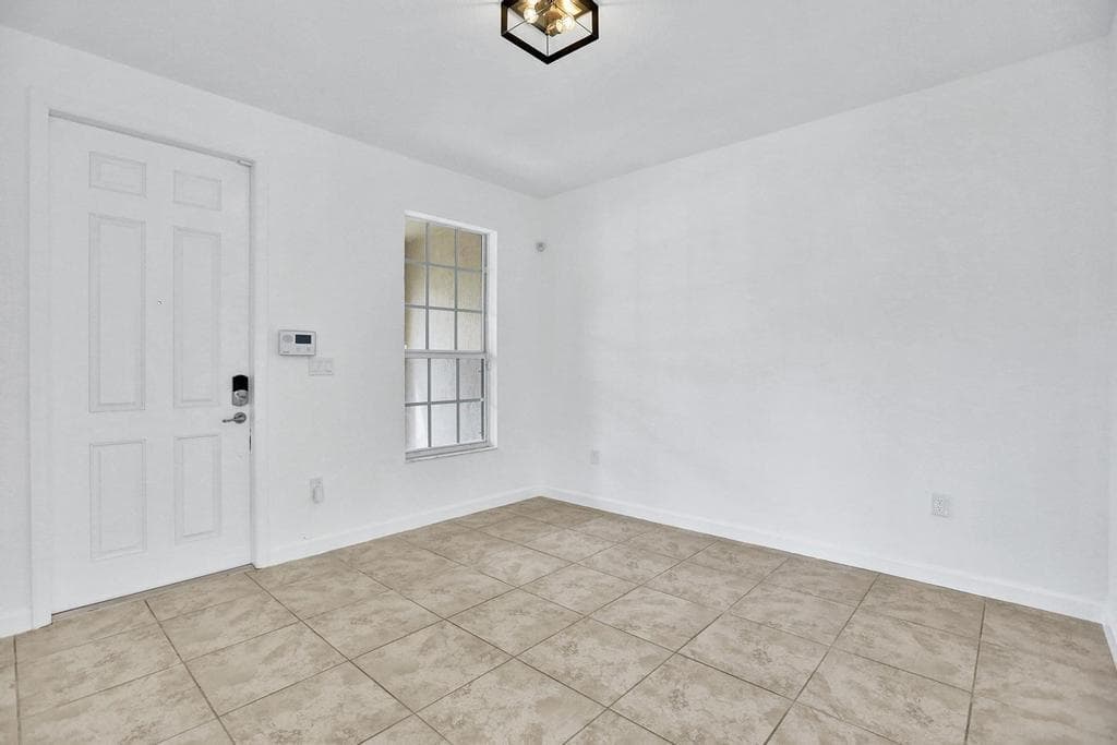 9081 SW 169th Path, Miami, FL 33196 — photo 14 of 44