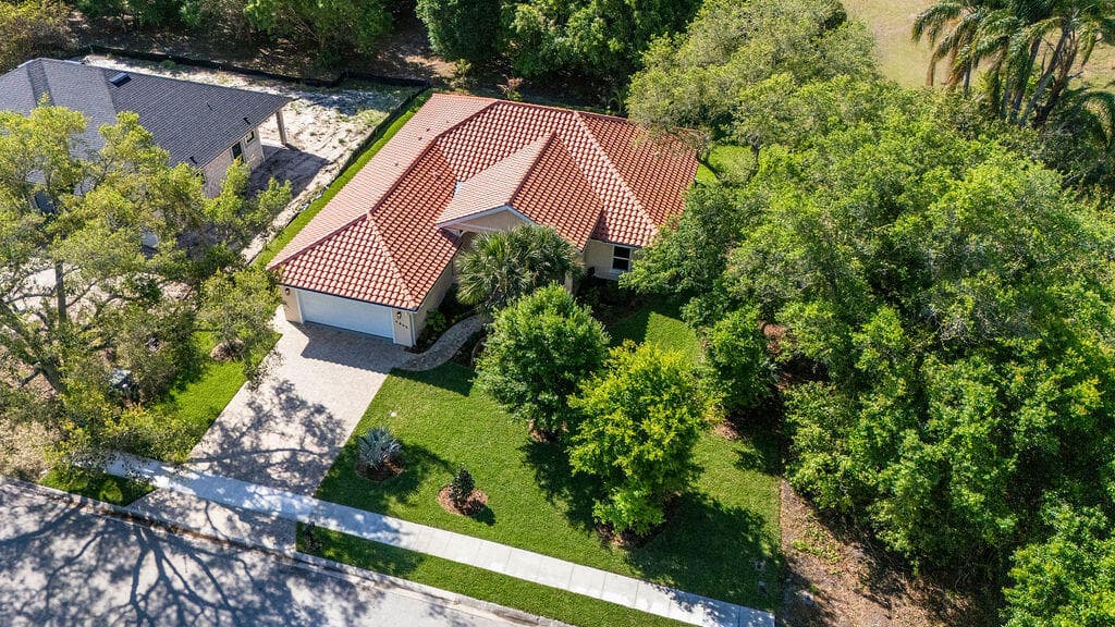 4805 66th Lane, Vero Beach, FL 32967 — photo 16 of 40