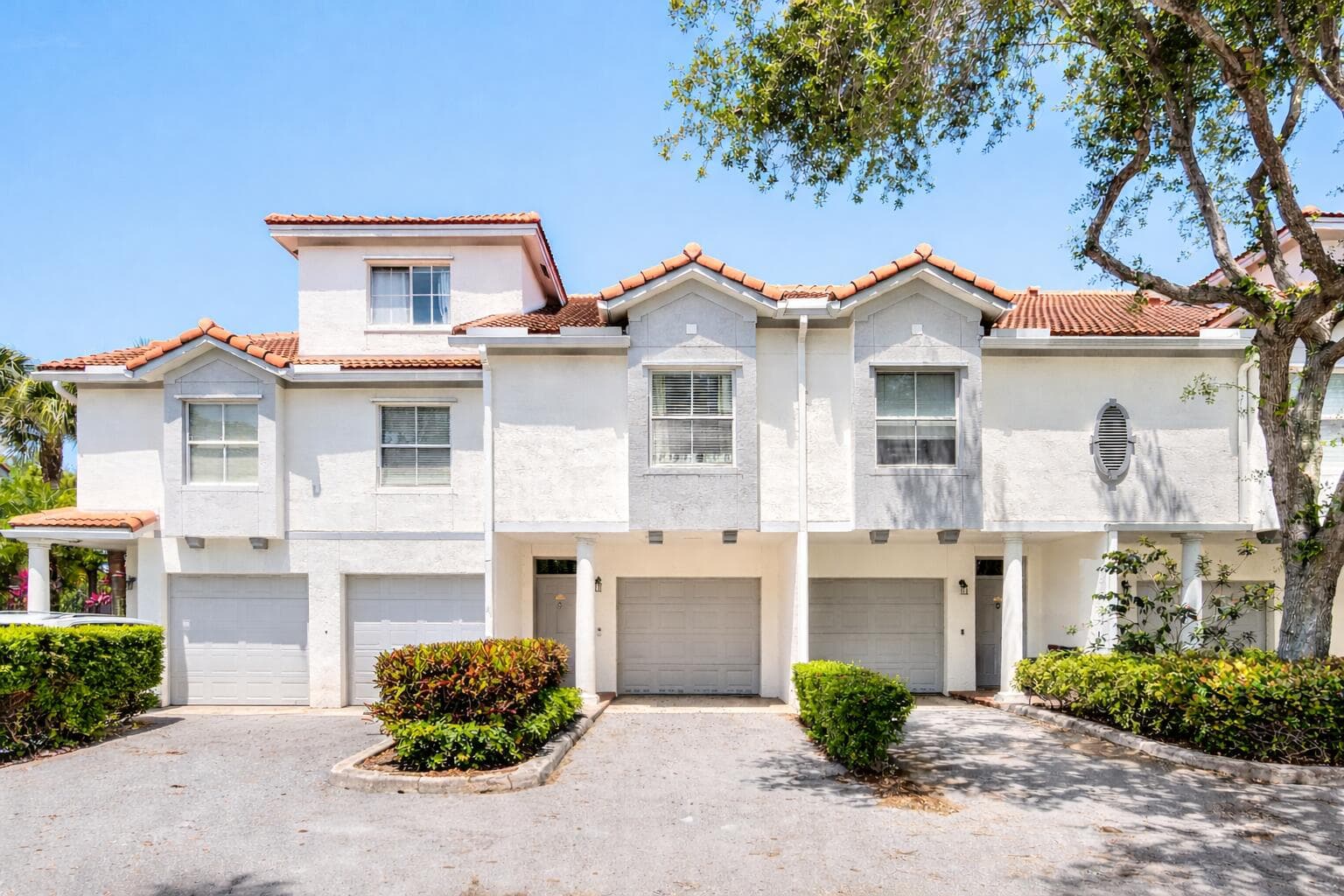 2052 Alta Meadows Lane Apt 2212, Delray Beach, FL 33444 — photo 1 of 32