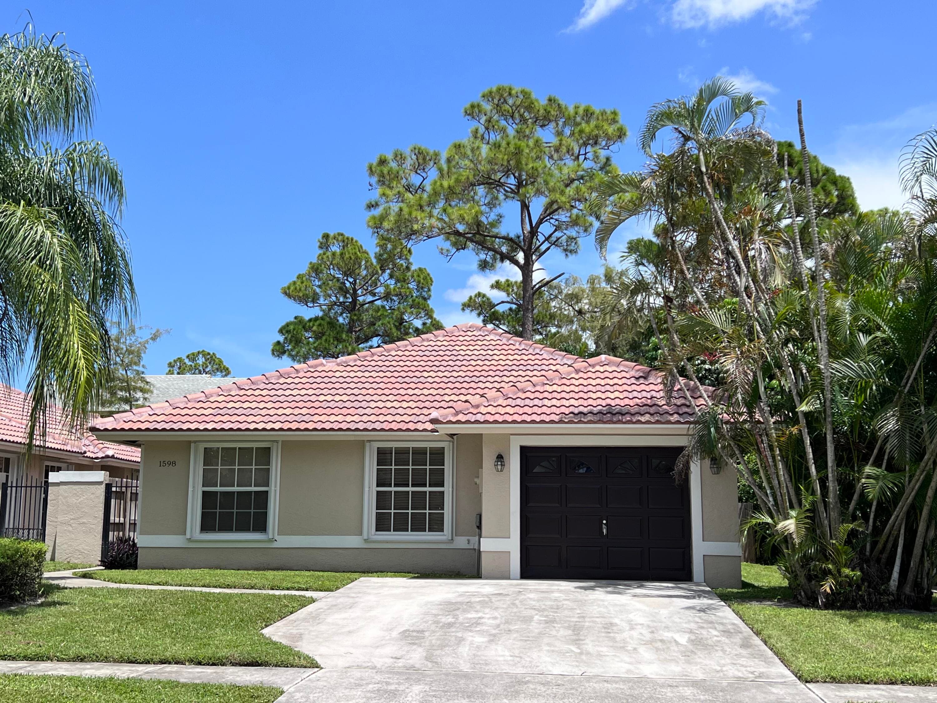 1598 Hawthorne Place, Wellington, FL 33414 — photo 1 of 38