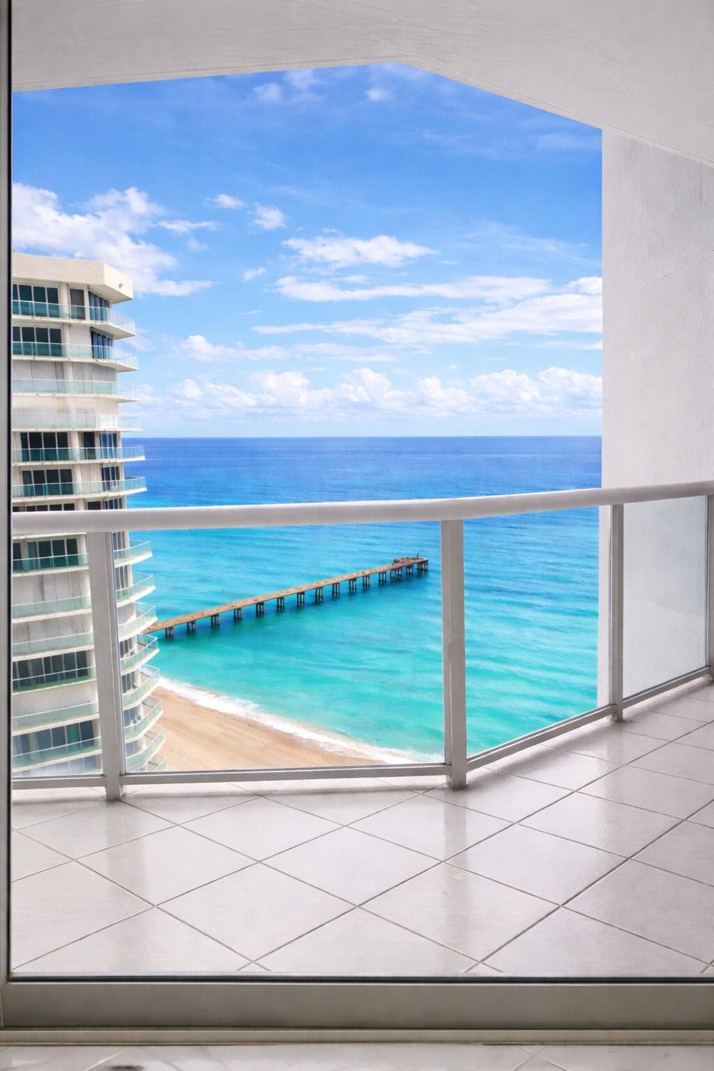 16425 Collins Avenue 2514, Sunny Isles Beach, FL 33160 — photo 1 of 22