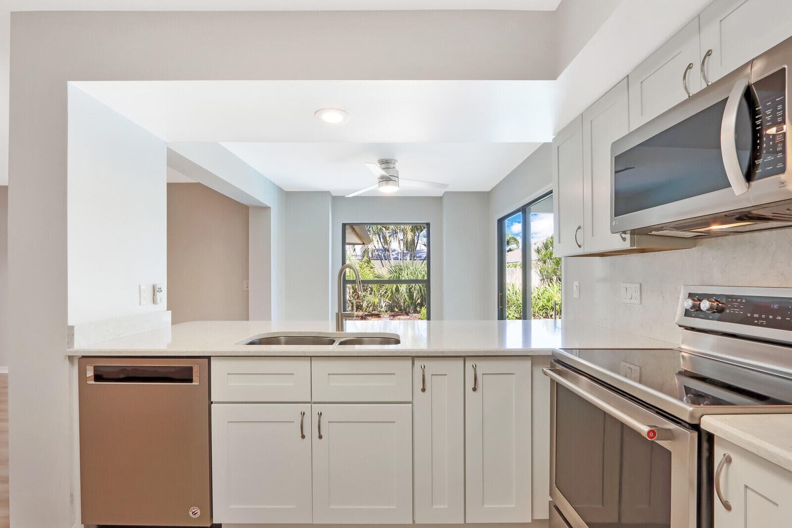 85 Hickory Hill Road, Jupiter, FL 33469 — photo 8 of 42