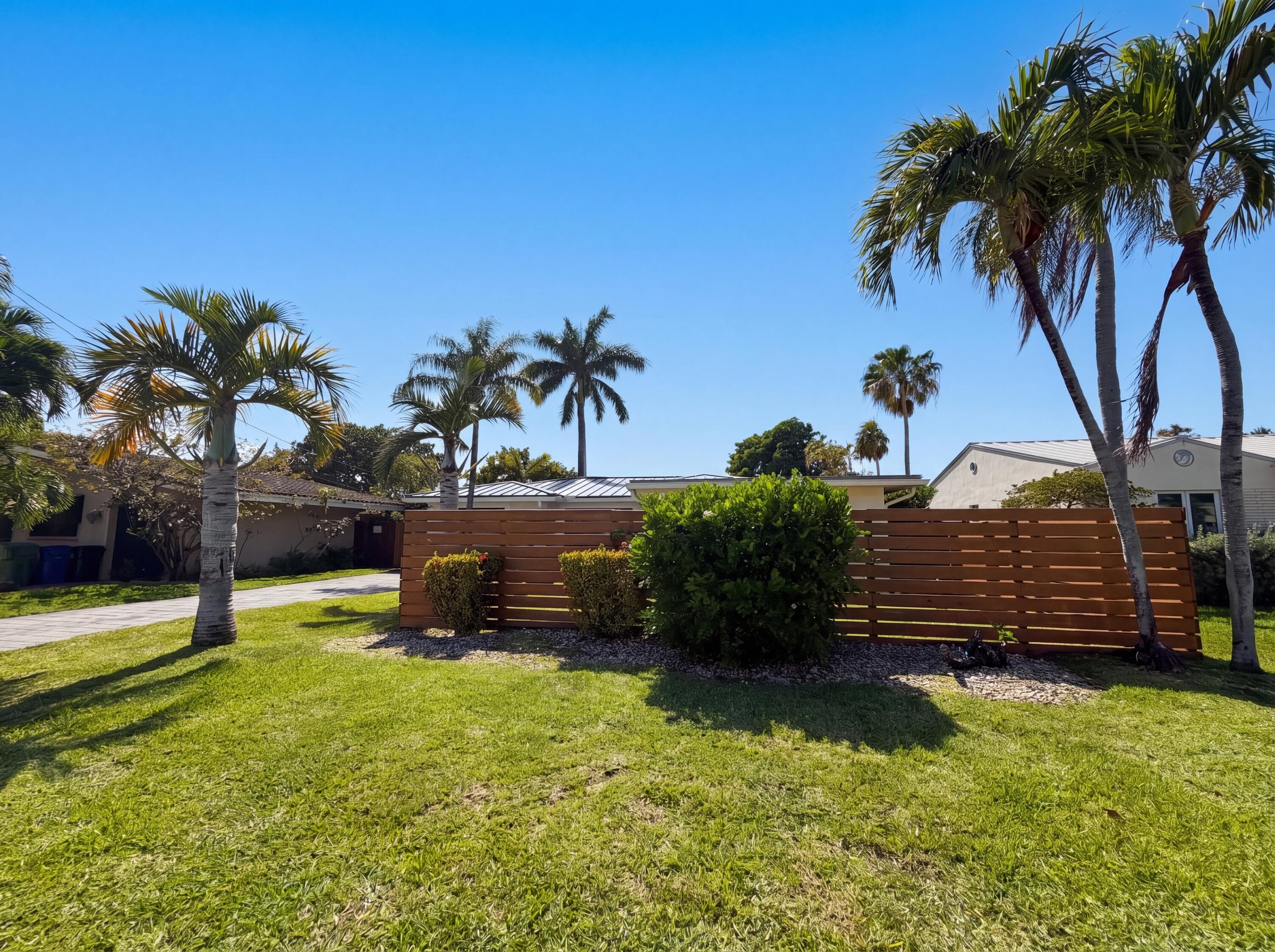 1717 NE 20th Avenue, Fort Lauderdale, FL 33305 — photo 13 of 15