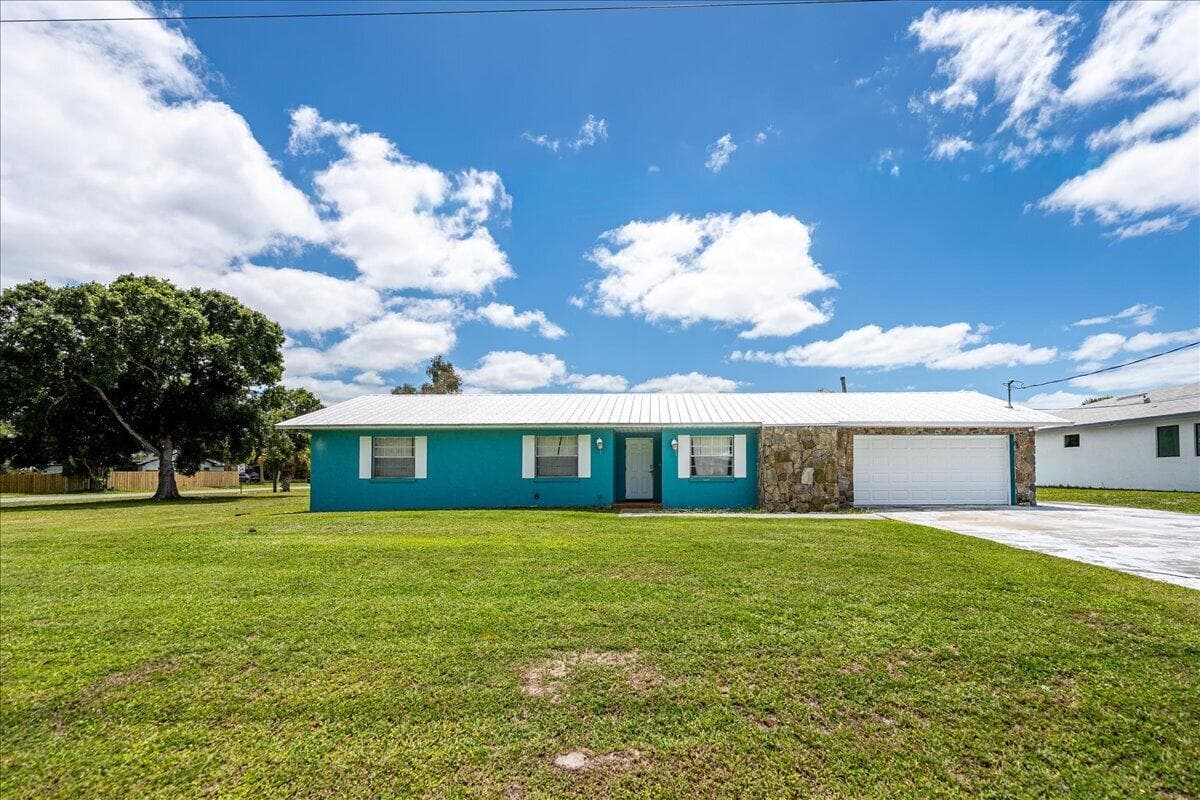 6901 Salerno Road, Fort Pierce, FL 34951 — photo 3 of 60