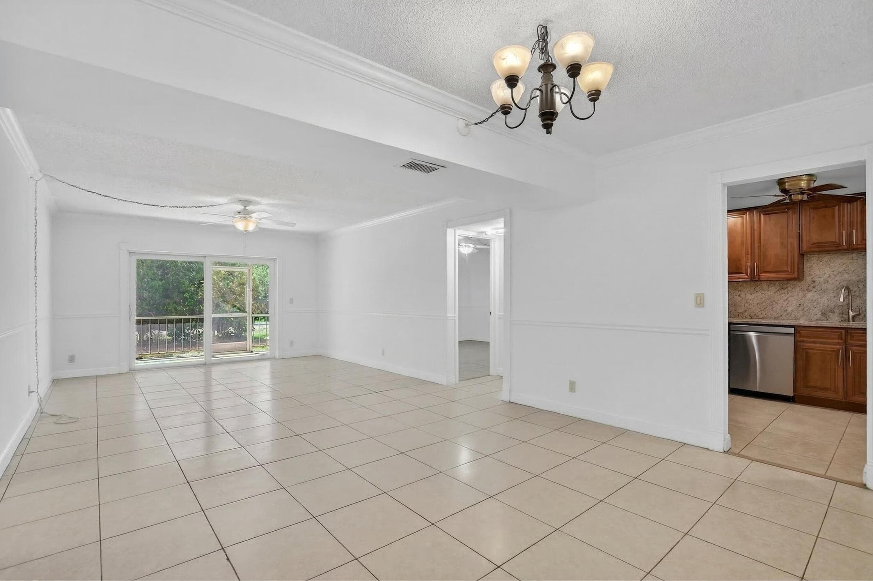 636 NW 13th Street 0110, Boca Raton, FL 33486 — photo 3 of 35