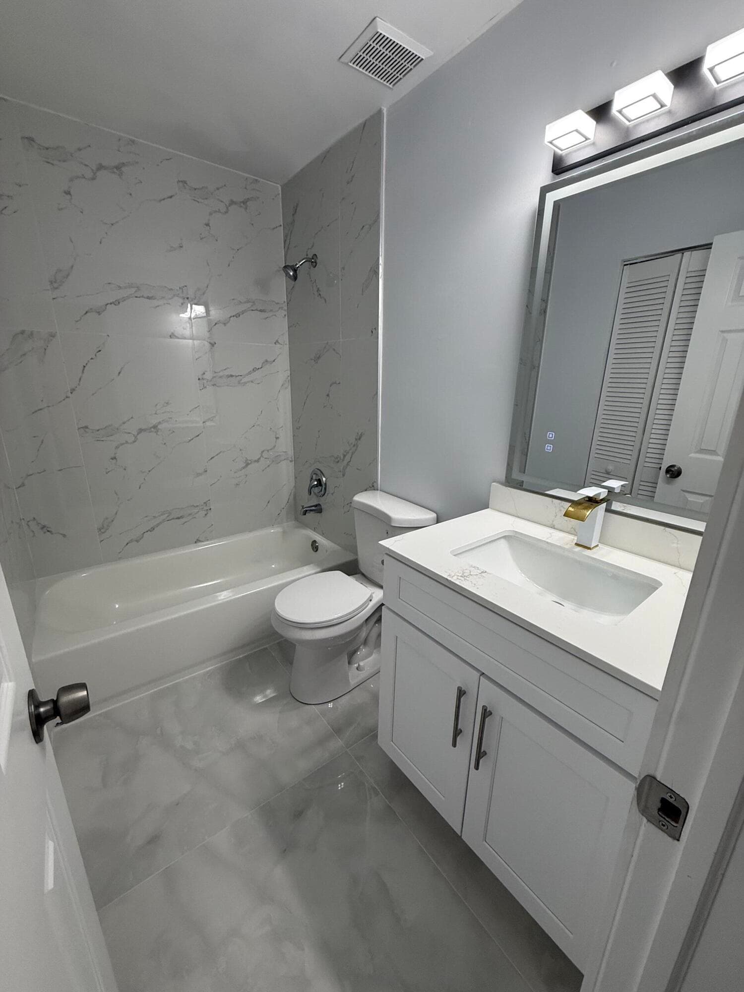 4415 SW 72nd Terrace, Davie, FL 33314 — photo 10 of 17