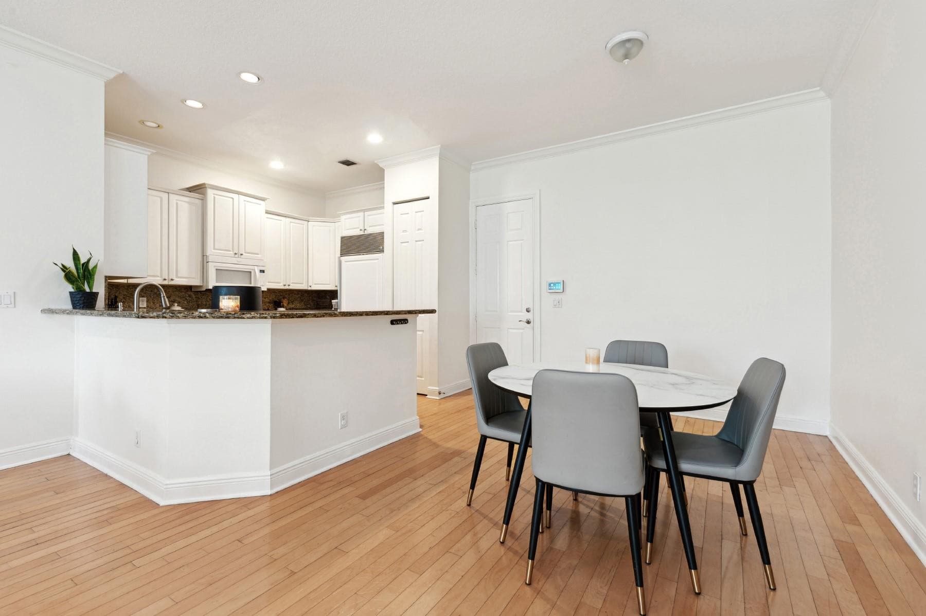 1416 NE 4th Court 1416, Fort Lauderdale, FL 33301 — photo 7 of 19