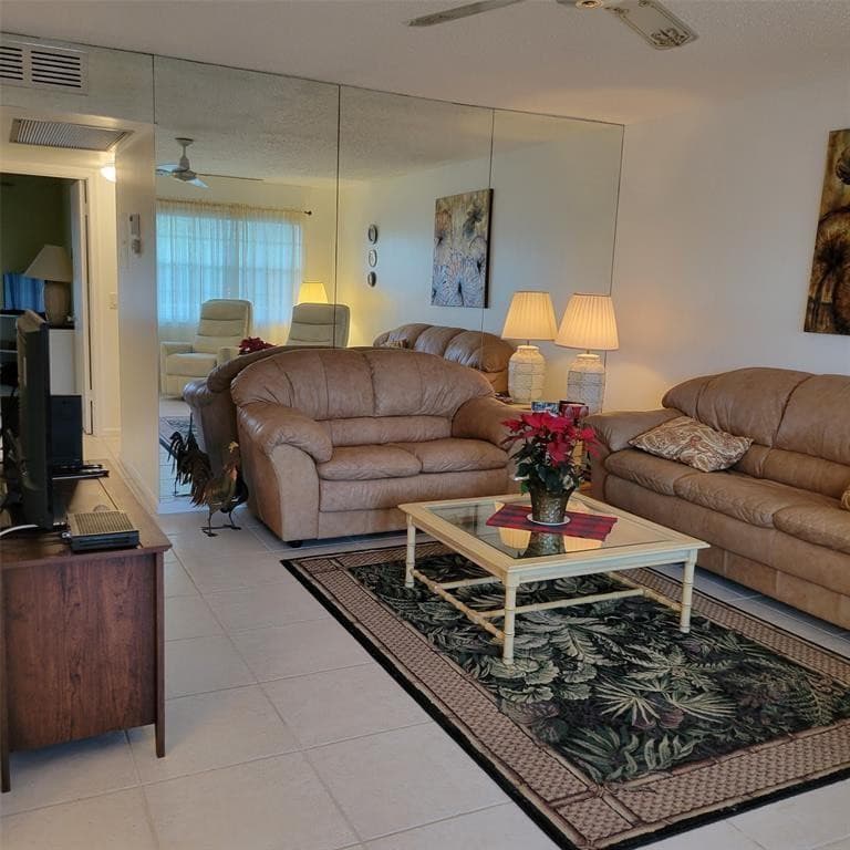 351 Markham P 351, Deerfield Beach, FL 33442 — photo 1 of 25