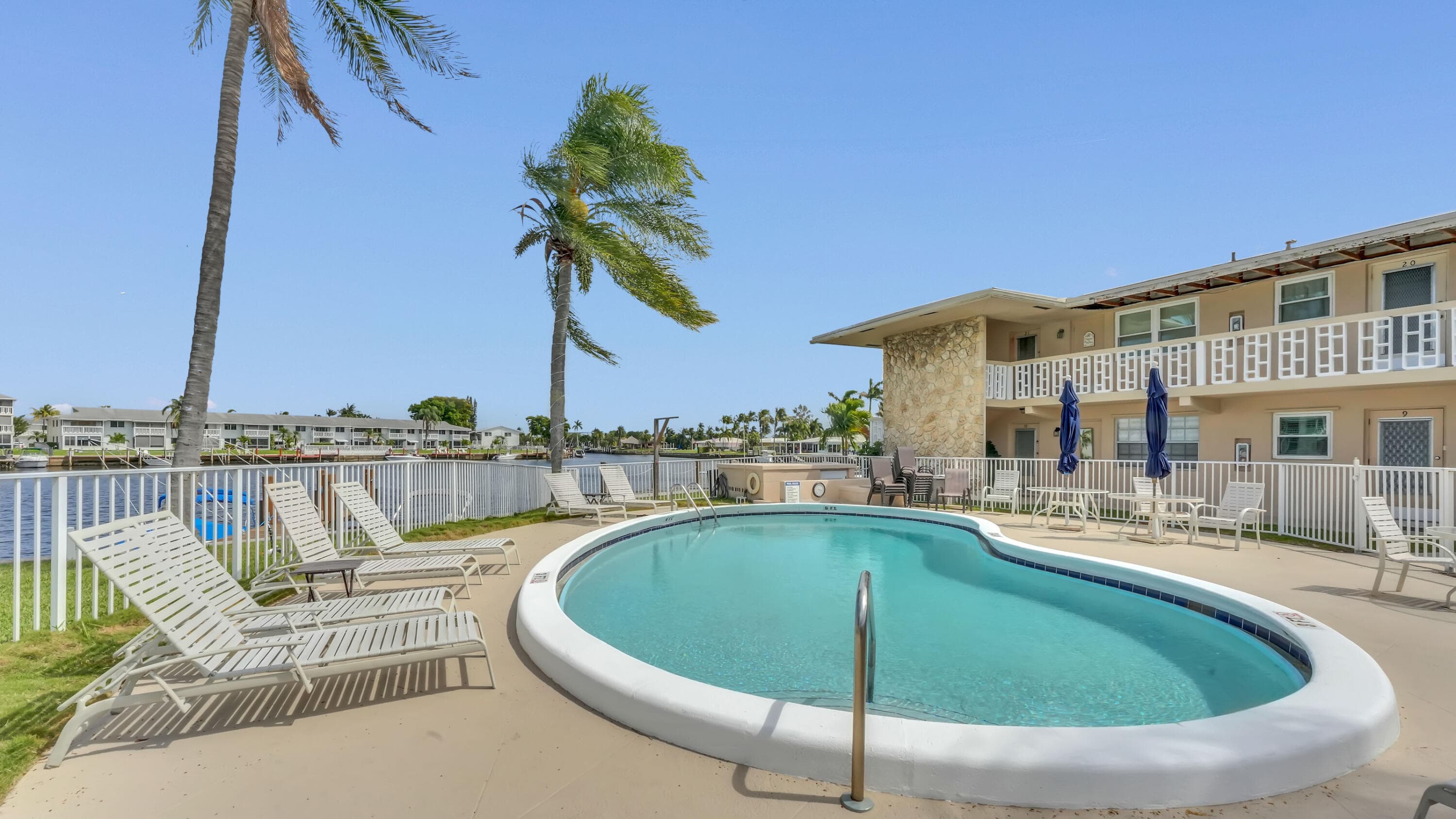 298 SE 6th Avenue 2, Pompano Beach, FL 33060 — photo 3 of 30