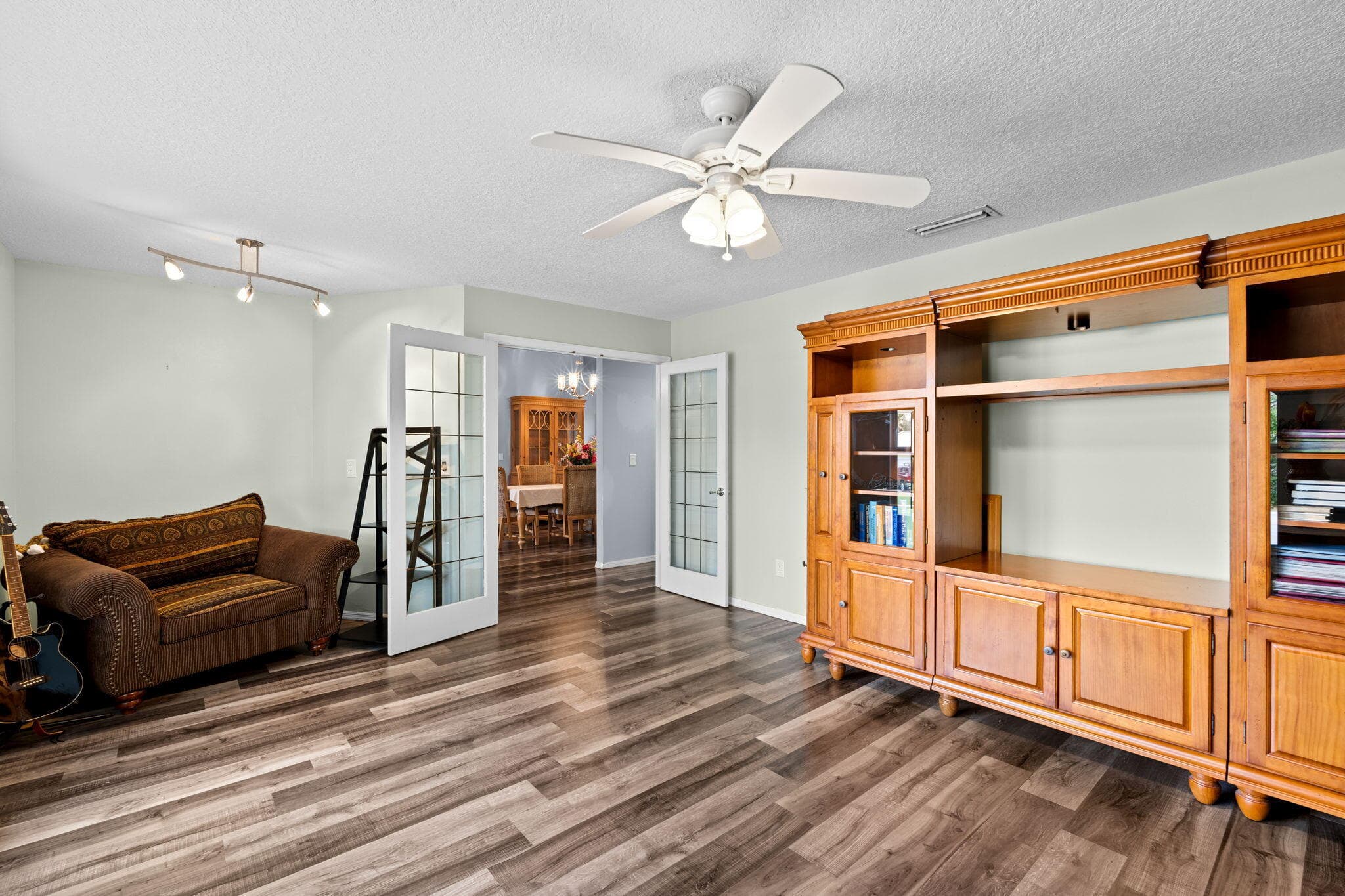21 Whispering Oaks Circle, West Palm Beach, FL 33411 — photo 17 of 67