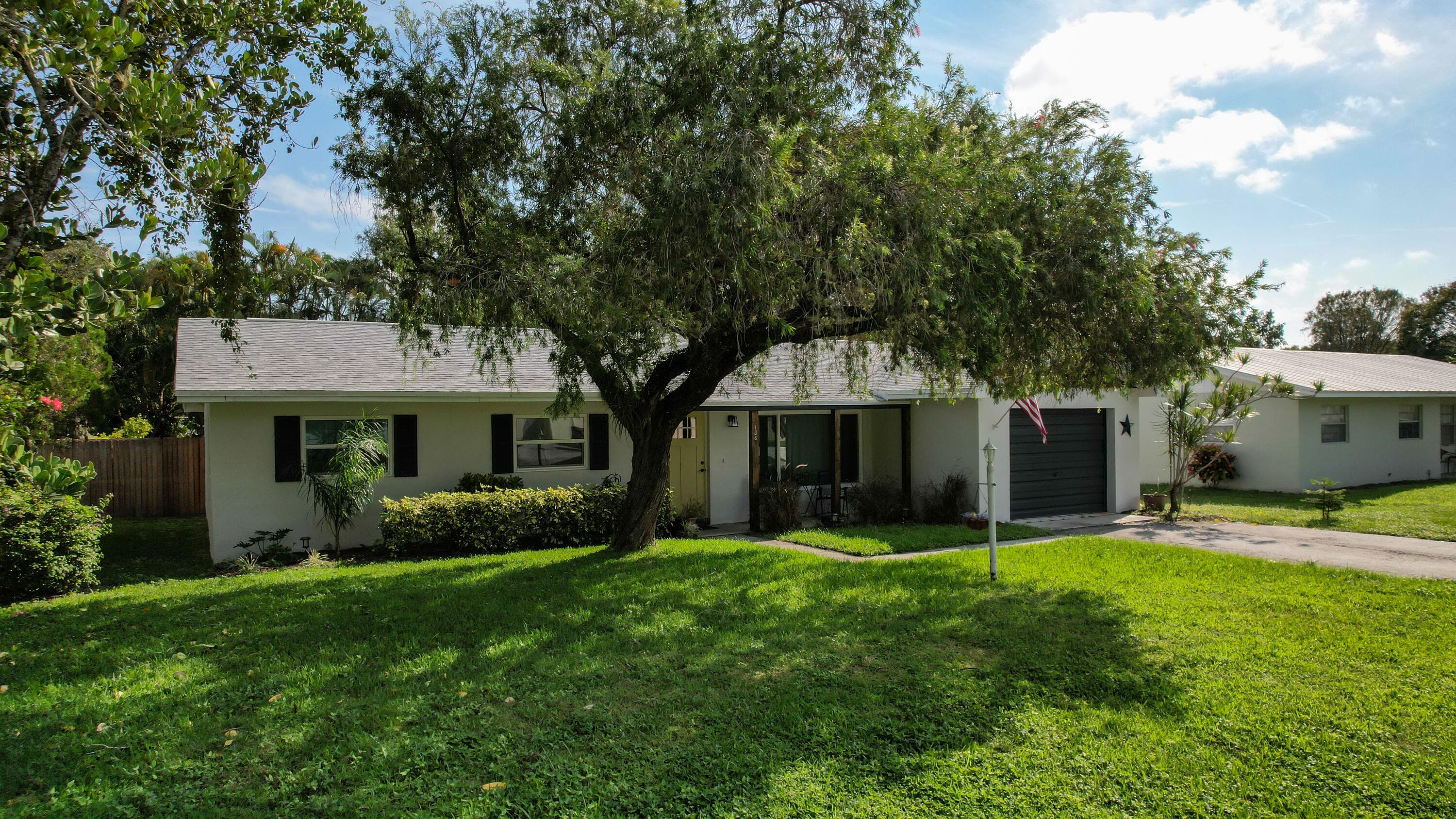 186 23rd Avenue, Vero Beach, FL 32962 — photo 3 of 34