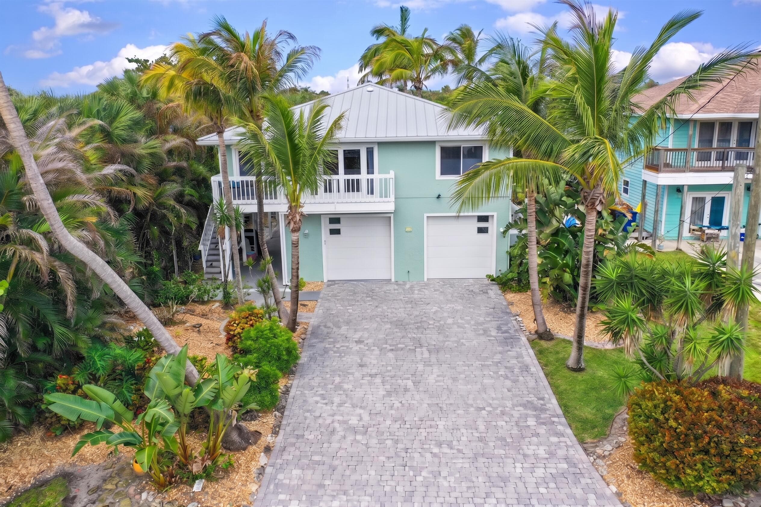 413 Hernando Street, Fort Pierce, FL 34949 — photo 2 of 43