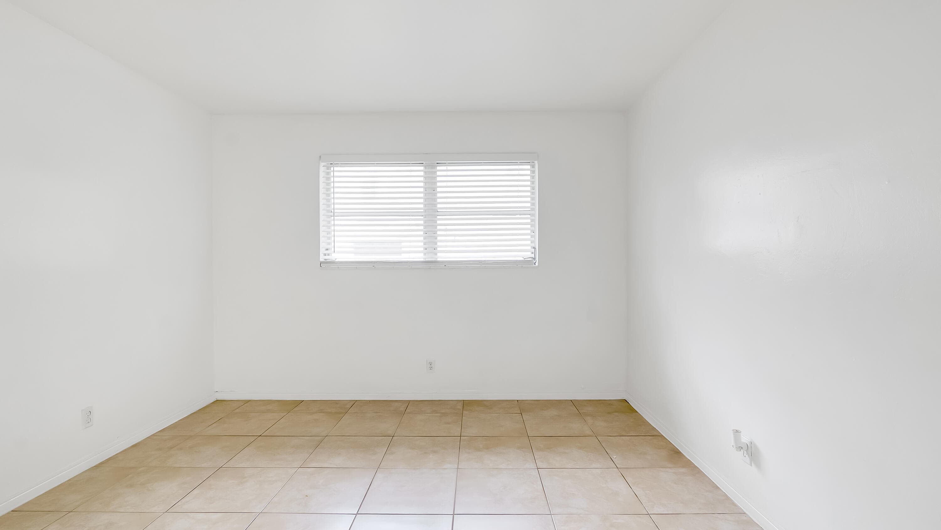 711 SE 15th Street 5, Fort Lauderdale, FL 33316 — photo 31 of 47
