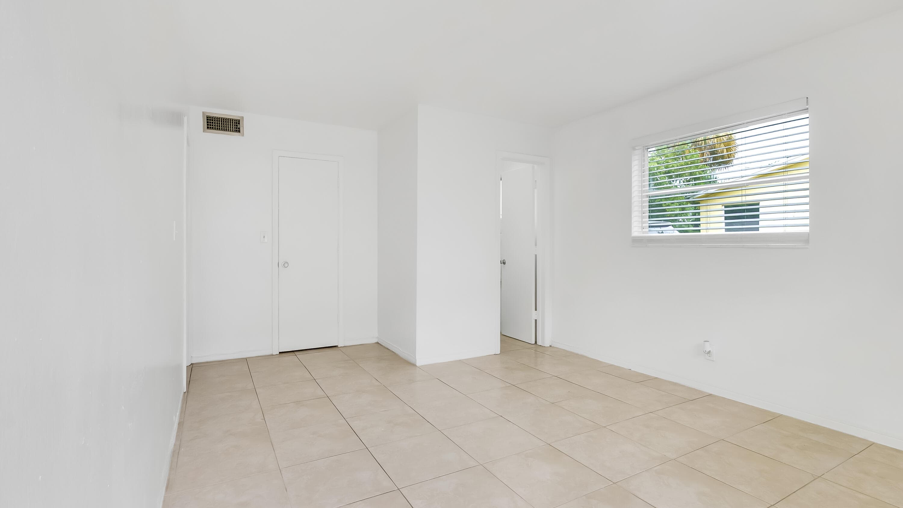 711 SE 15th Street 5, Fort Lauderdale, FL 33316 — photo 37 of 47