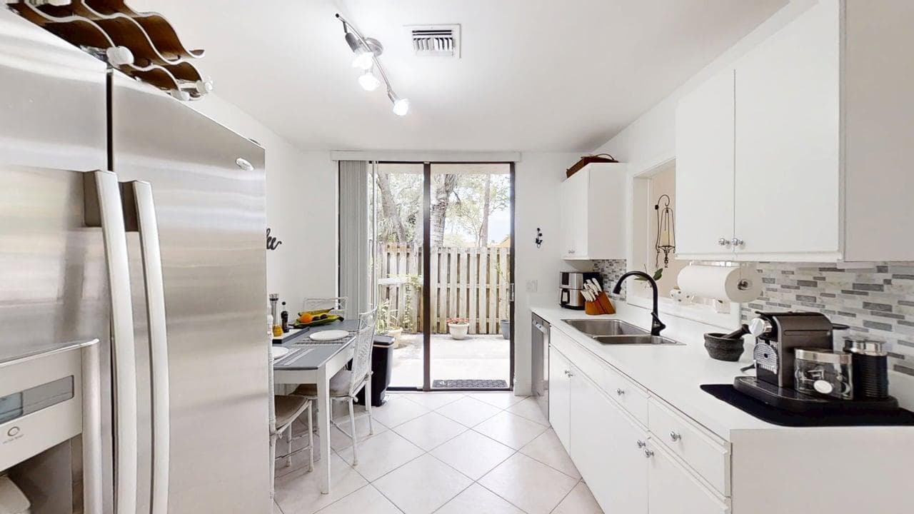5803 Fox Hollow Drive B, Boca Raton, FL 33486 — photo 9 of 30