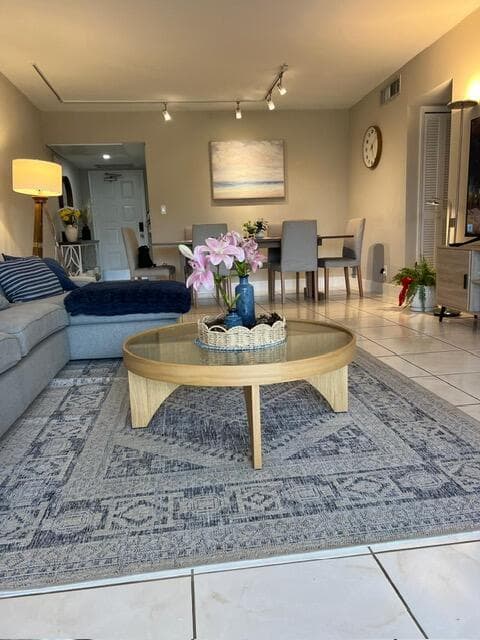 2751 N Palm Aire Drive 402, Pompano Beach, FL 33069 — photo 25 of 48