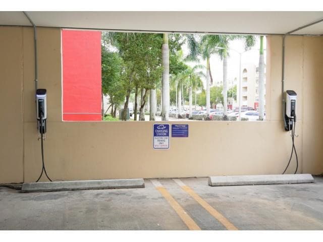 18335 NW 68 Avenue 790-104a, Hialeah, FL 33015 — photo 13 of 13