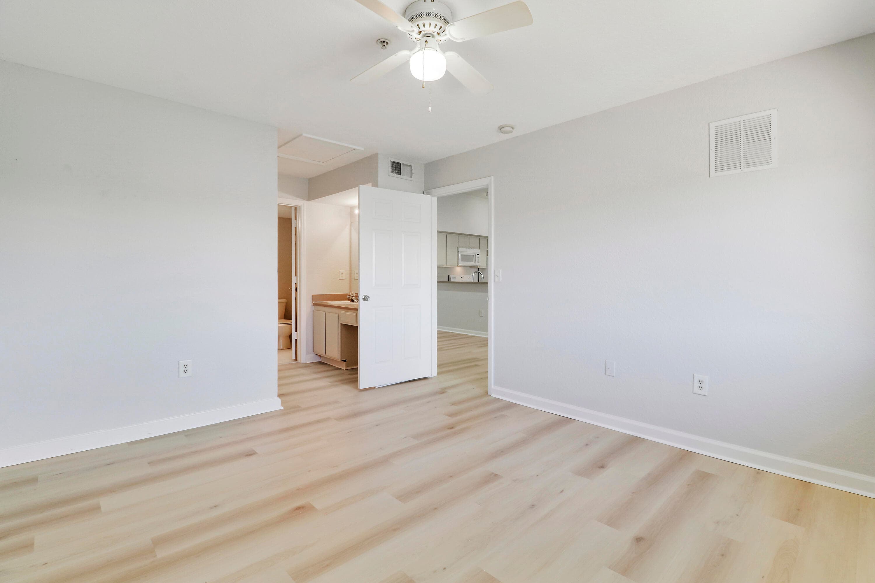 121 SW Palm Drive Unit 306, Port St. Lucie, FL 34986 — photo 22 of 54