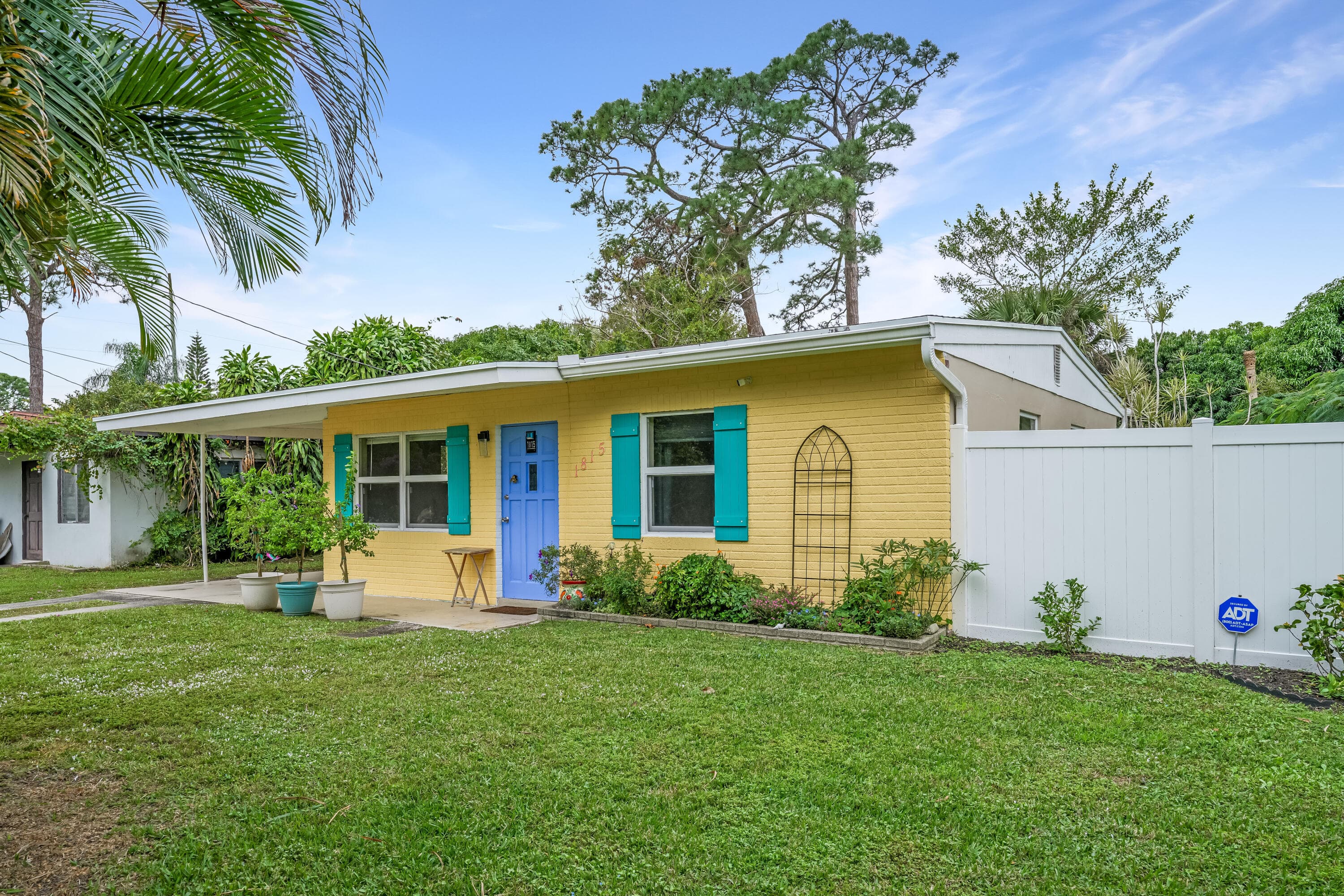 1815 S 30th Street, Fort Pierce, FL 34947 — photo 2 of 26