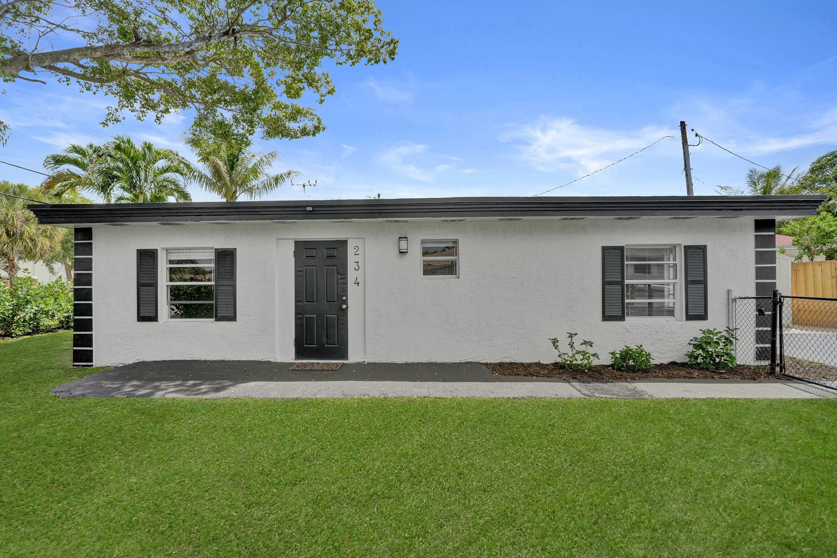 234 NE 14th Avenue #1, Pompano Beach, FL 33060 — photo 25 of 31