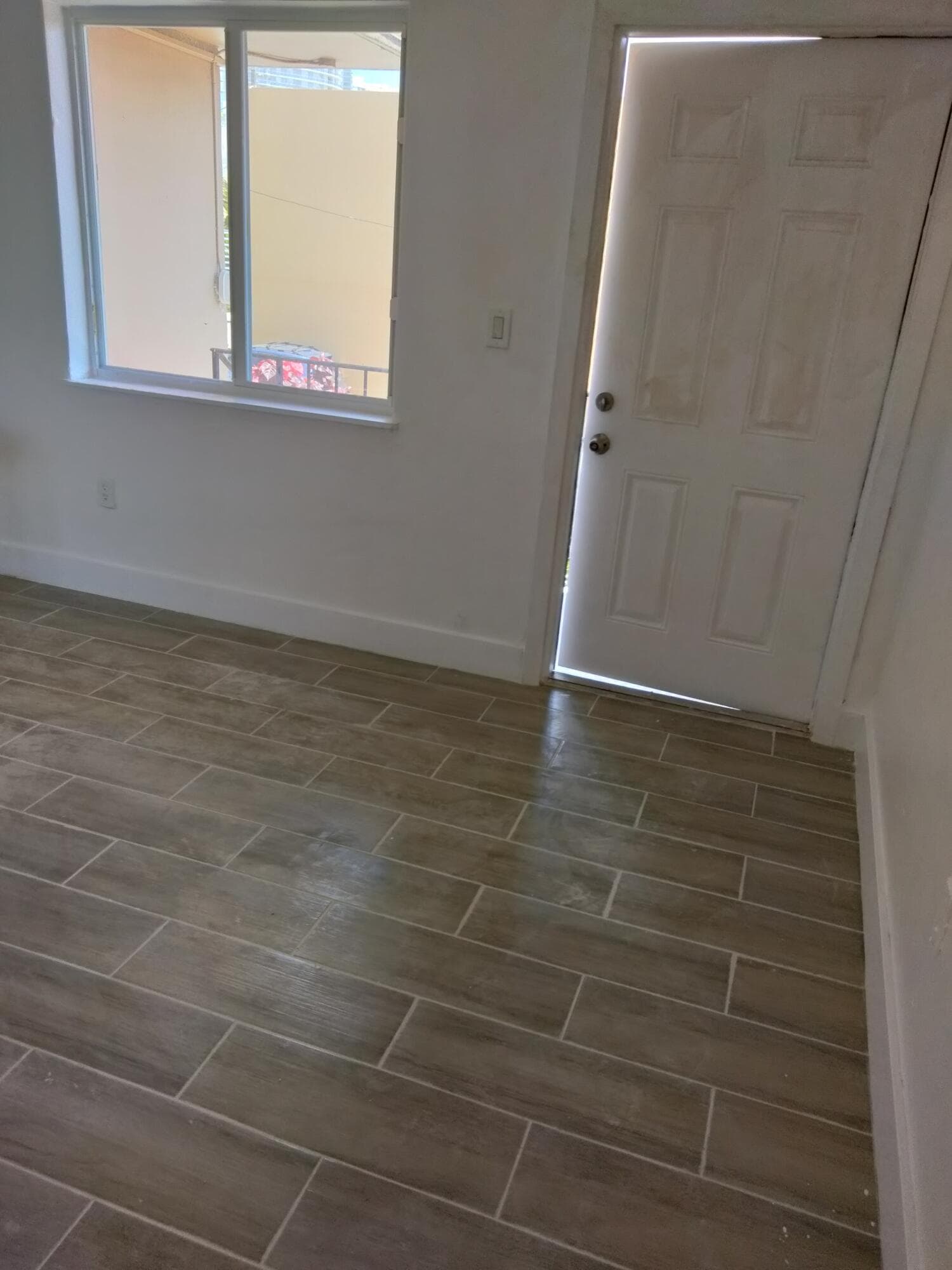 460 SW 7th Street, Miami, FL 33130 — photo 3 of 13