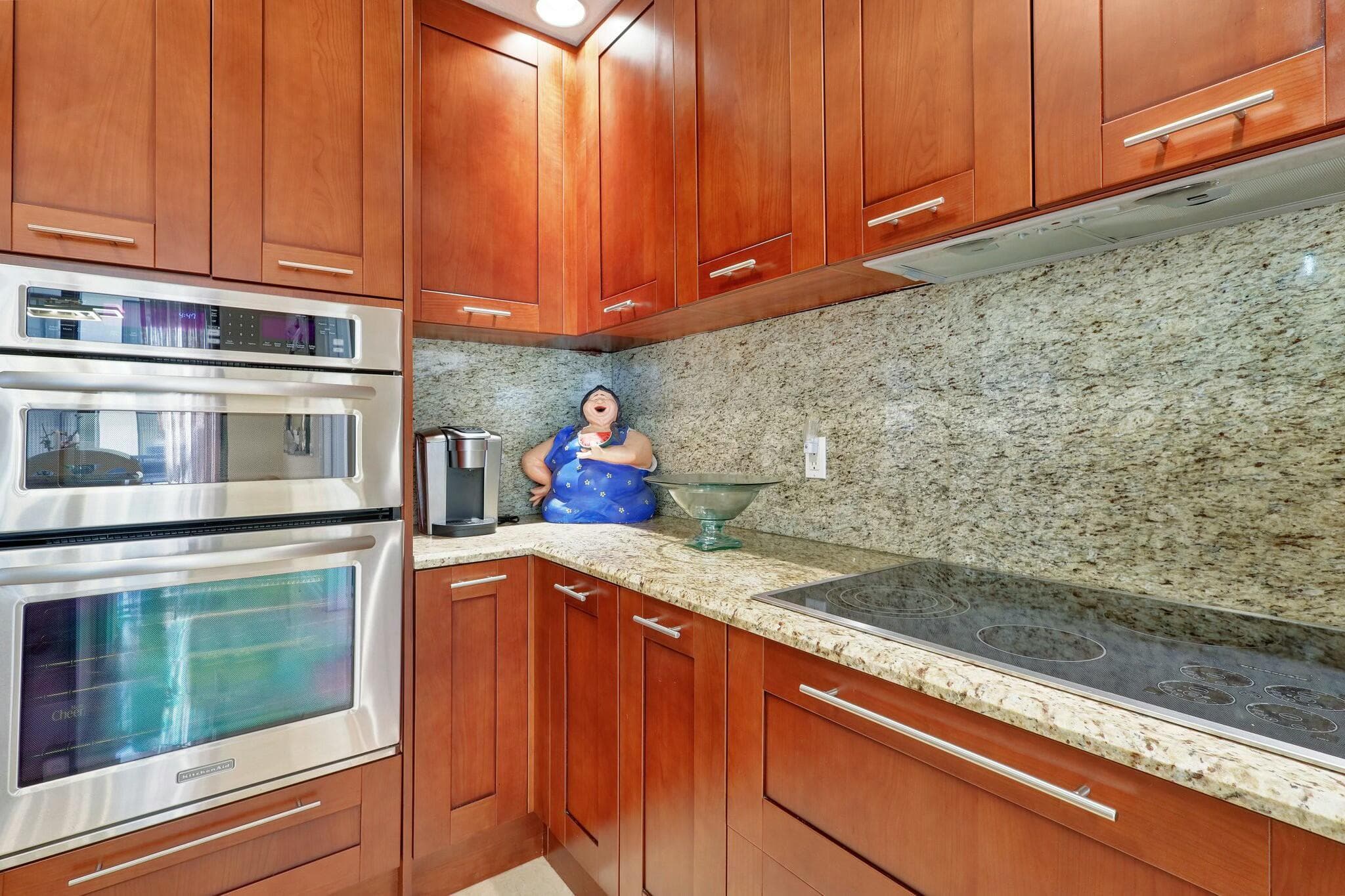 701 S Olive Avenue 1909, West Palm Beach, FL 33401 — photo 5 of 27