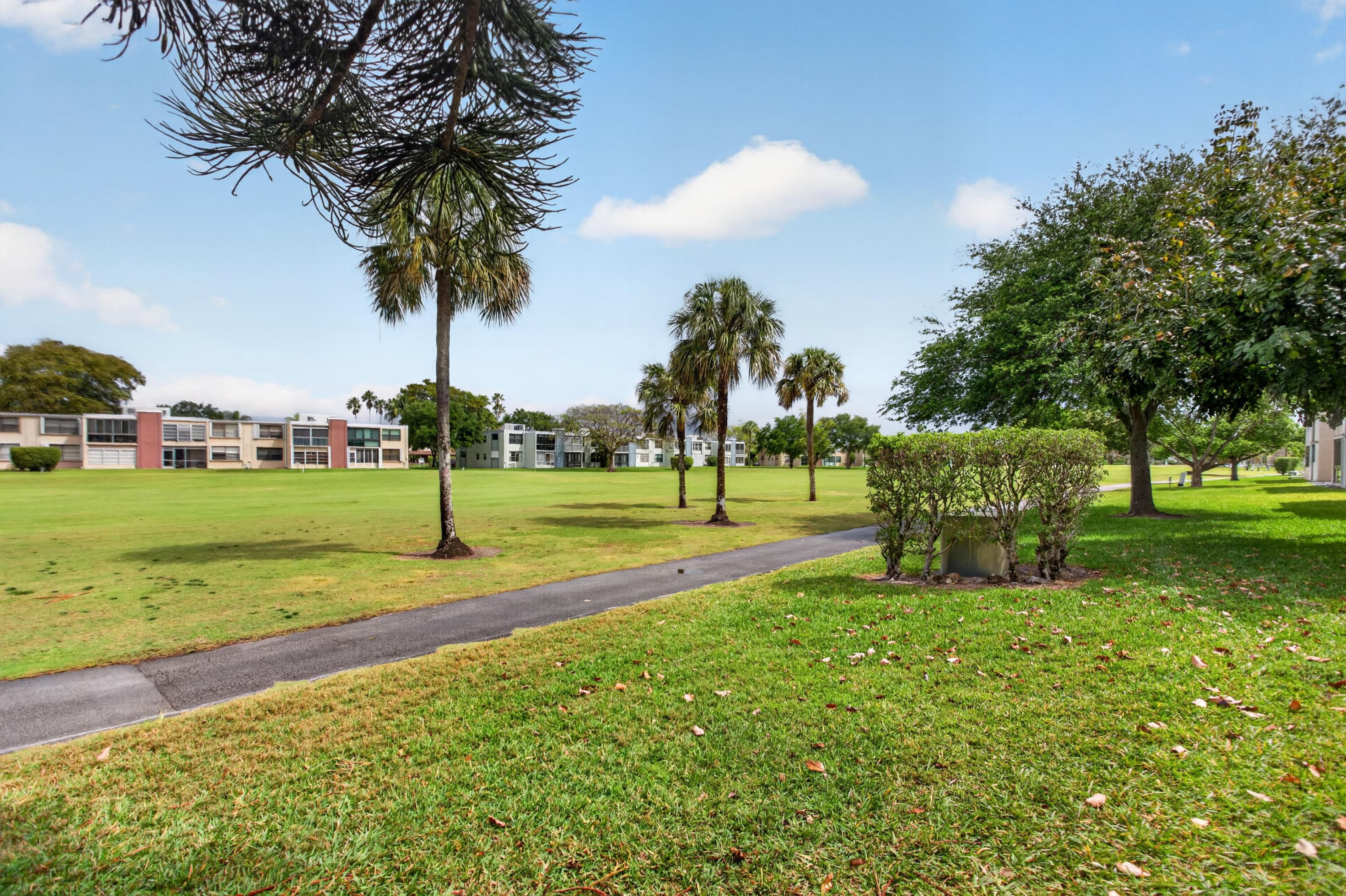 7321 NW 18th Street 107, Margate, FL 33063 — photo 10 of 34