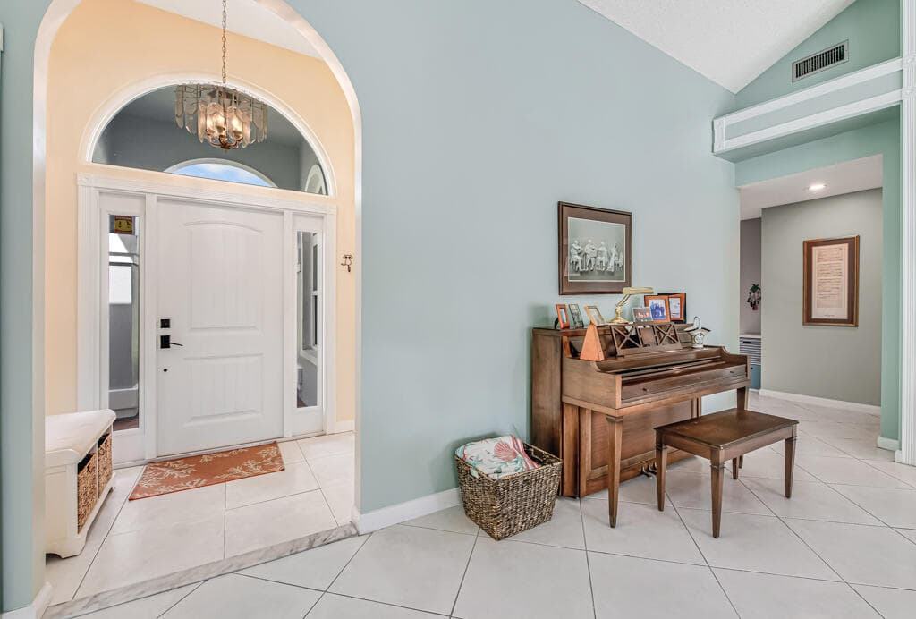 2390 Saratoga Bay Drive, West Palm Beach, FL 33409 — photo 5 of 58