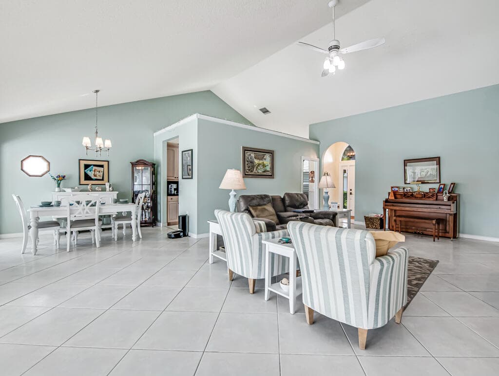 2390 Saratoga Bay Drive, West Palm Beach, FL 33409 — photo 9 of 58