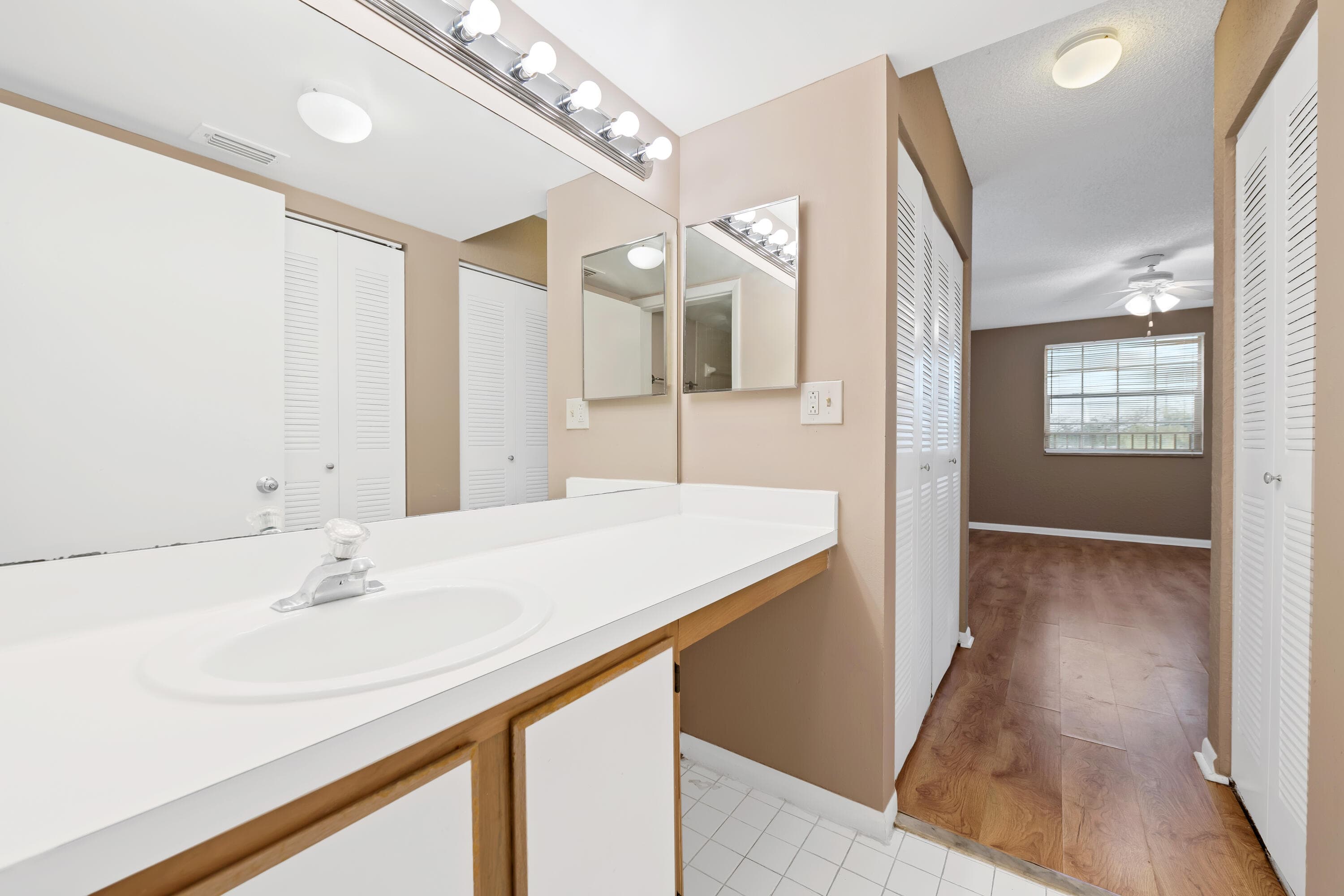 2861 N Oakland Forest Drive 202, Oakland Park, FL 33309 — photo 14 of 27