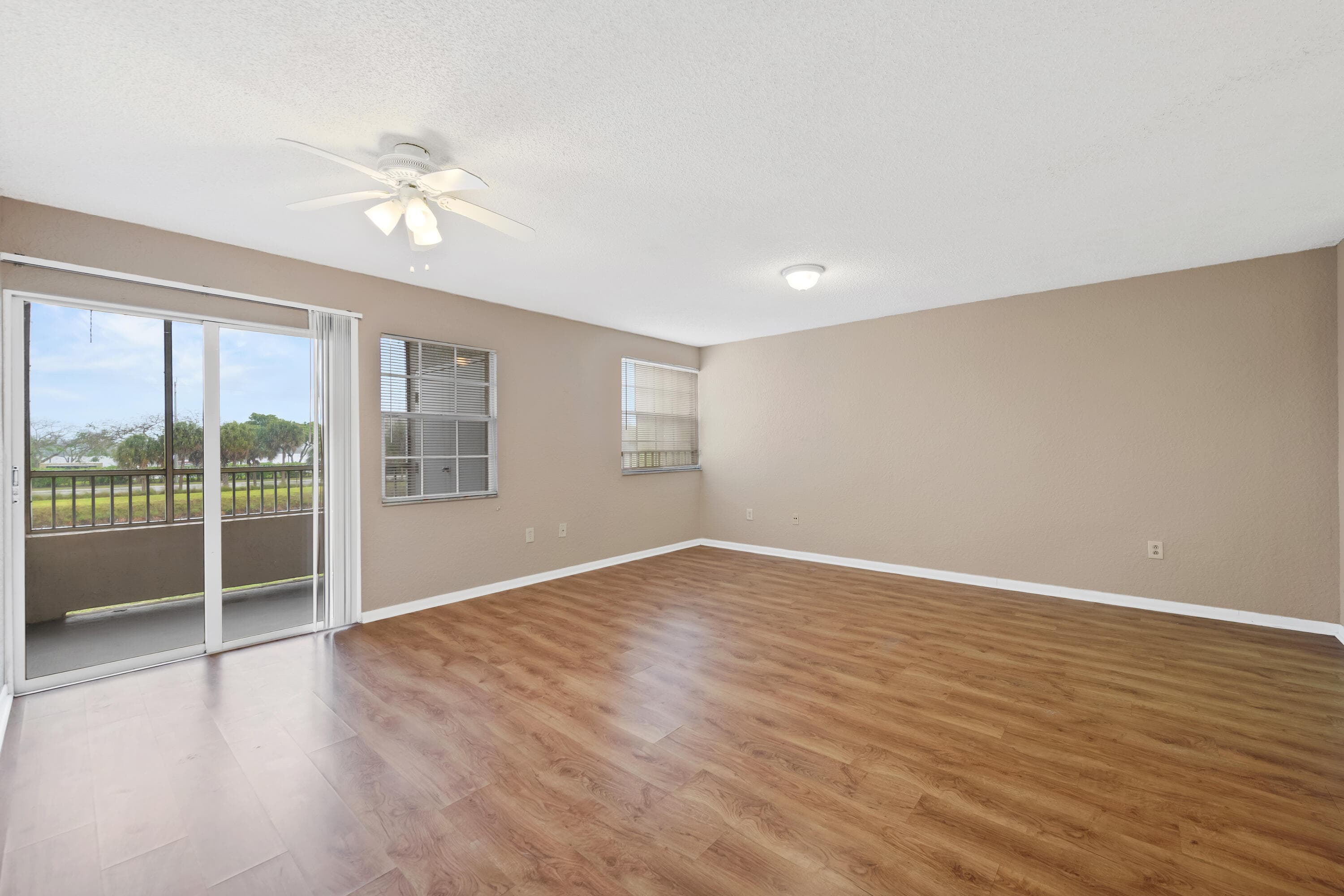 2861 N Oakland Forest Drive 202, Oakland Park, FL 33309 — photo 7 of 27