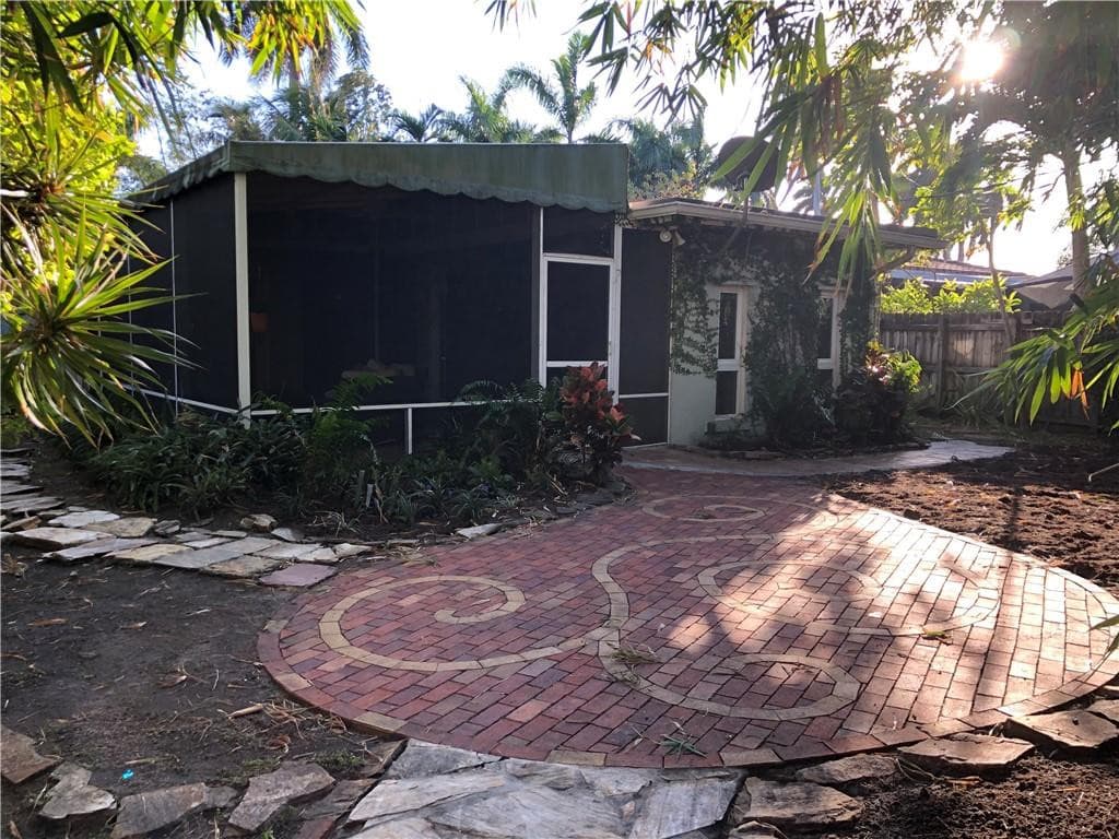 1031 Lincoln Street, Hollywood, FL 33019 — photo 30 of 43