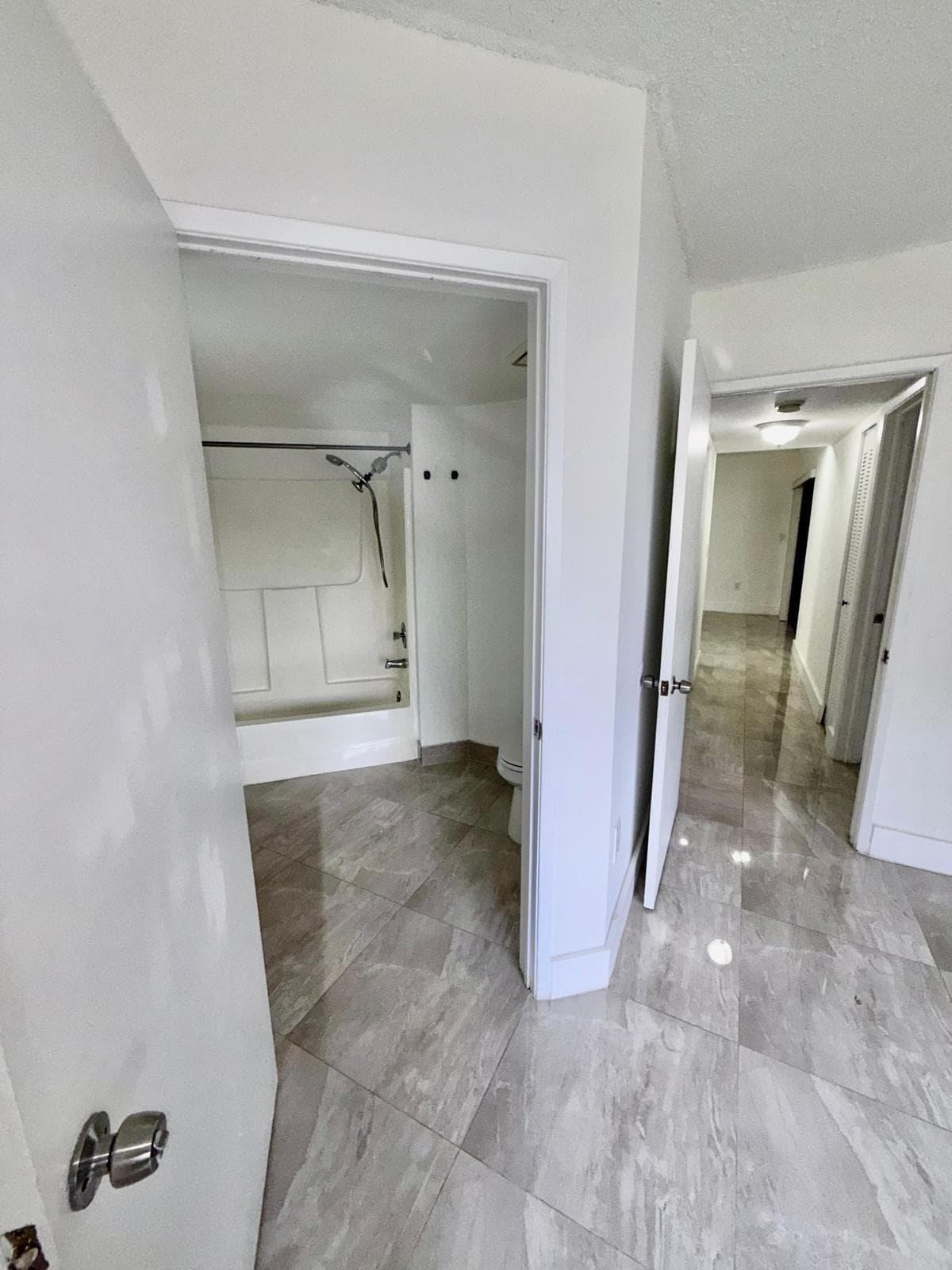 9405 Fontainebleau Boulevard 109, Miami, FL 33172 — photo 21 of 31