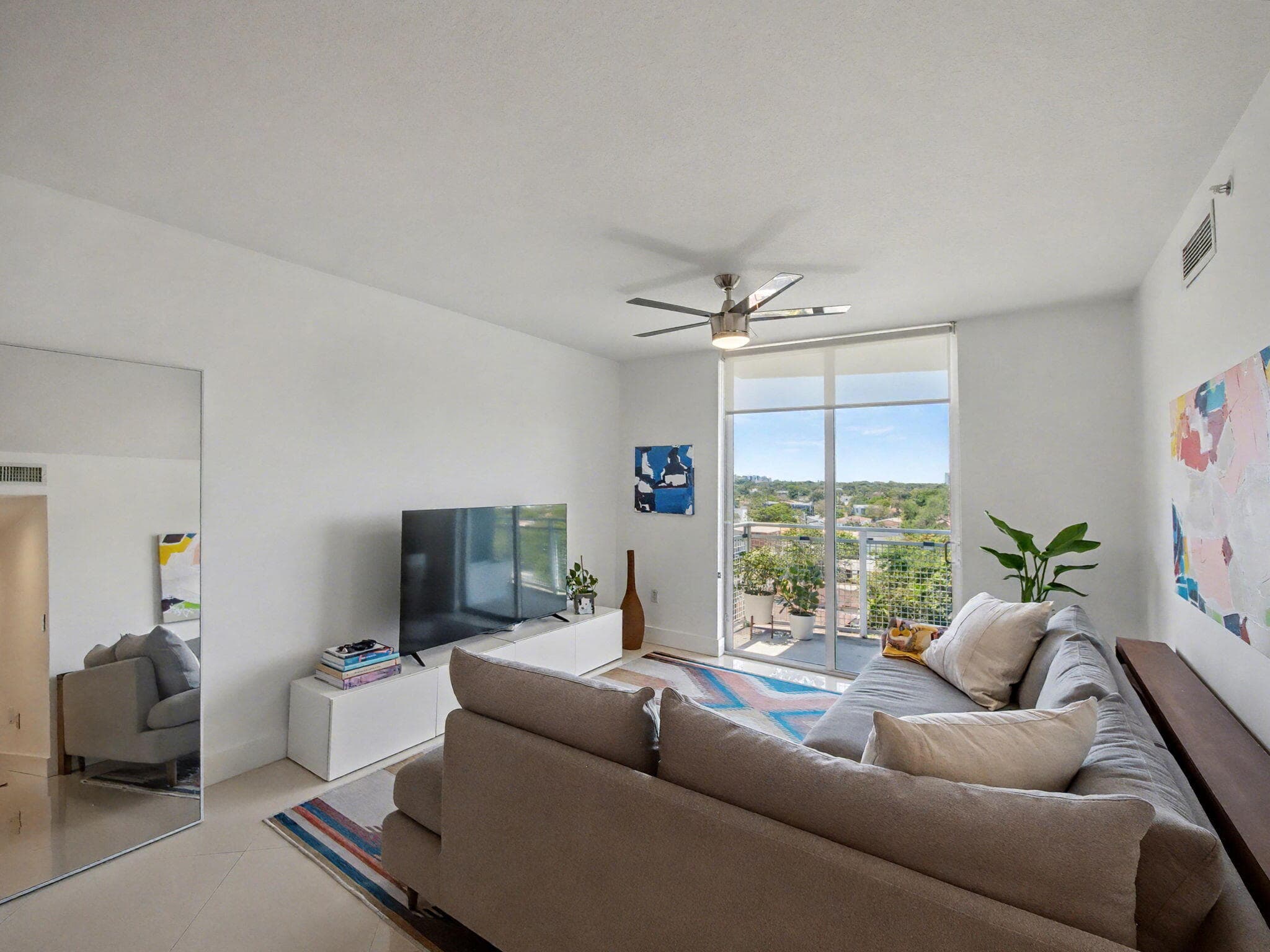 2600 SW 27th Avenue 603, Miami, FL 33133 — photo 12 of 29