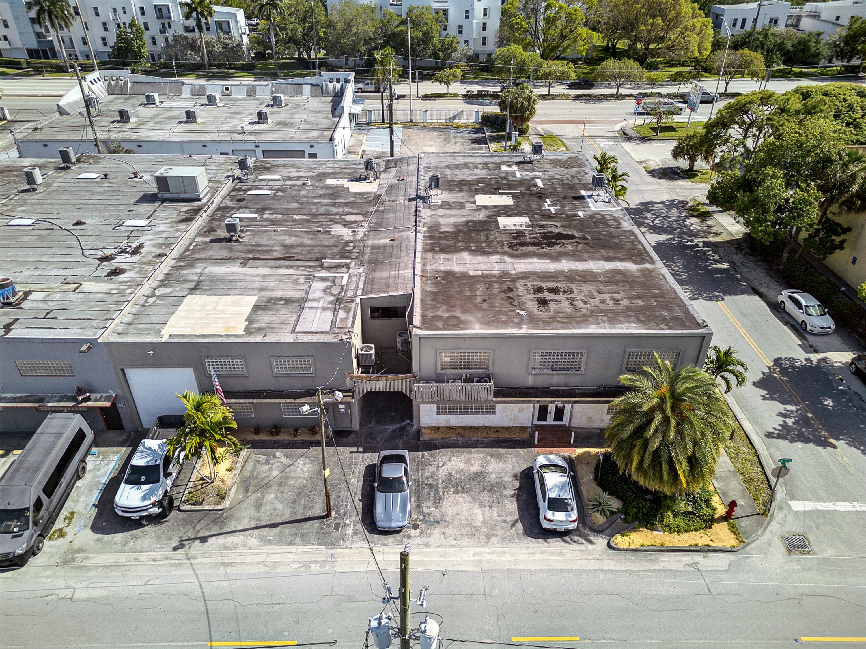 936 NW 1st Street, Fort Lauderdale, FL 33311 — photo 3 of 65