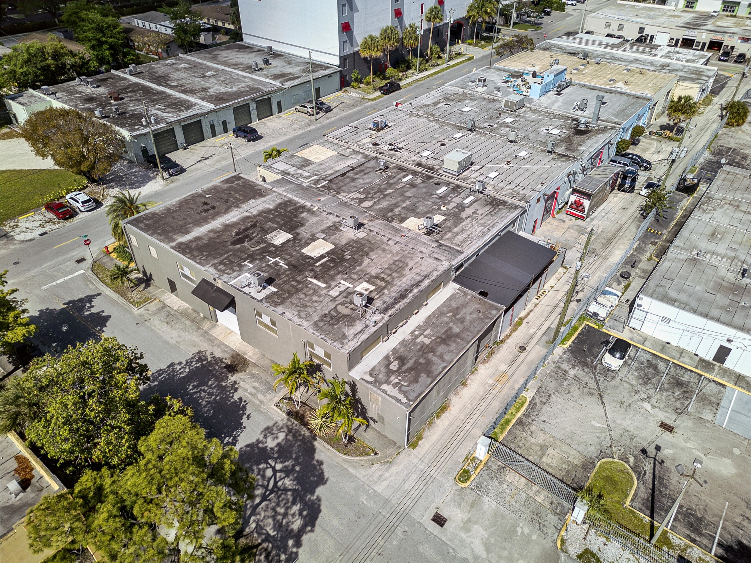 936 NW 1st Street, Fort Lauderdale, FL 33311 — photo 5 of 65