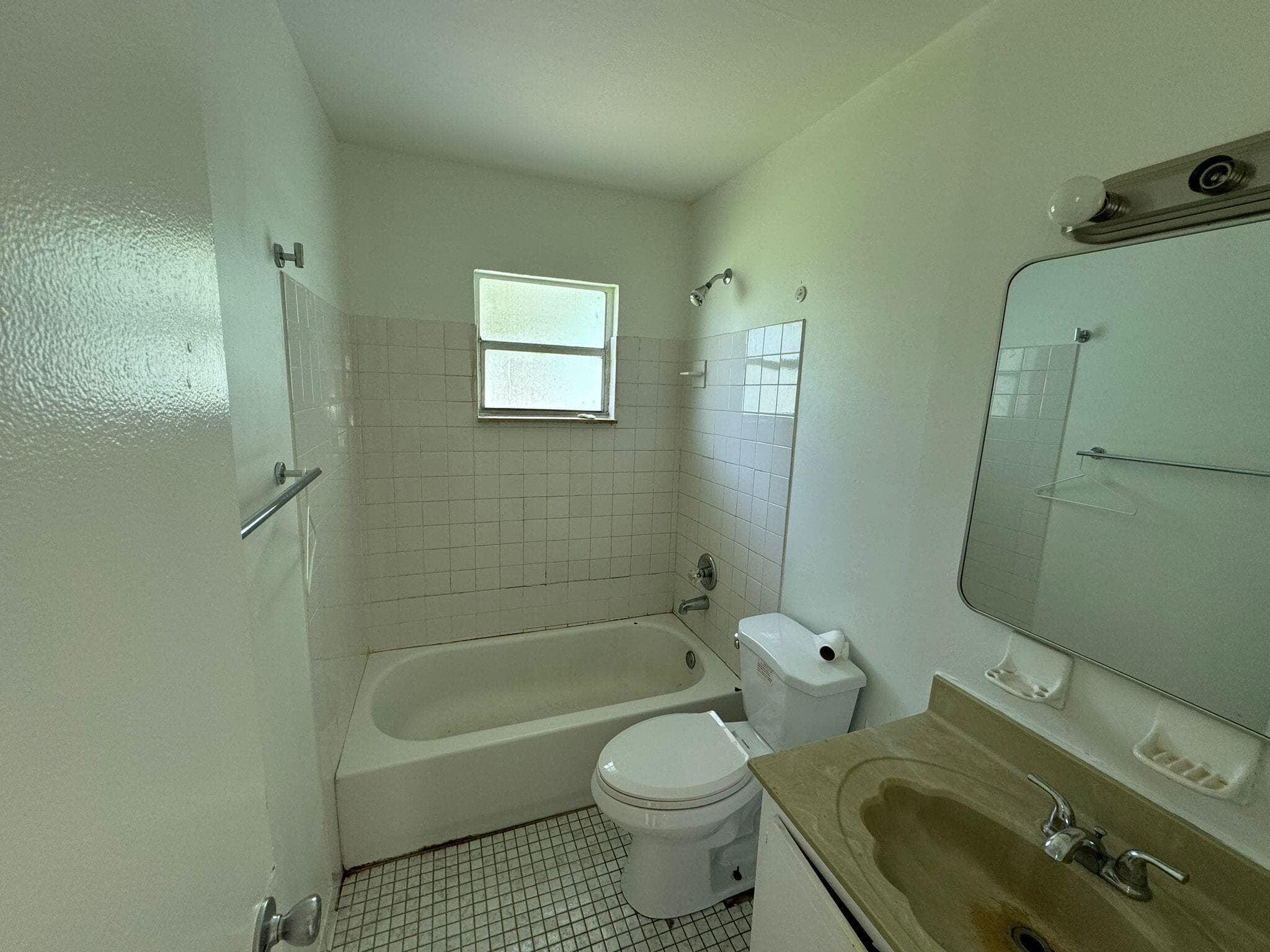 3002 SE Camino Avenue, Stuart, FL 34997 — photo 6 of 10